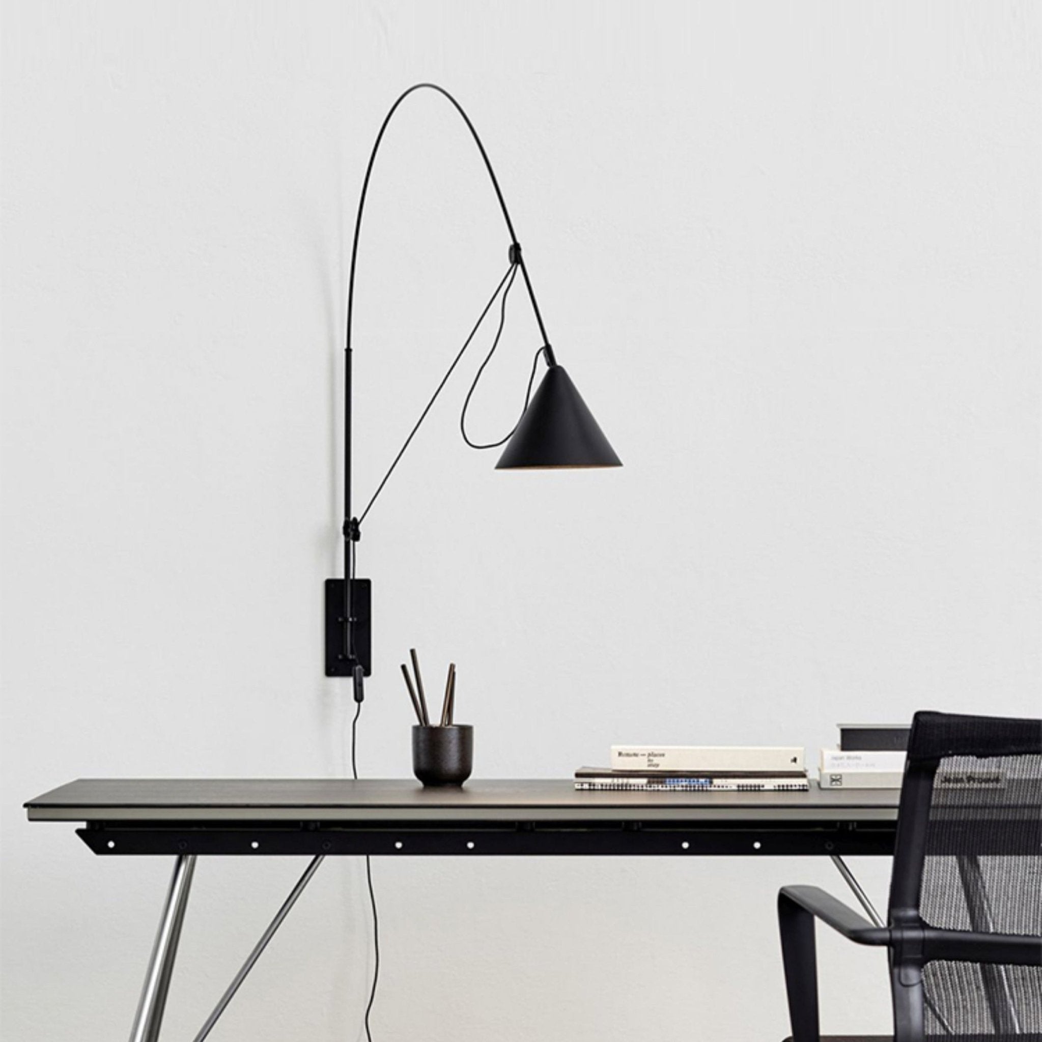 Lustra Wall Lamp Arc Cone Minimalist - Neutralighting