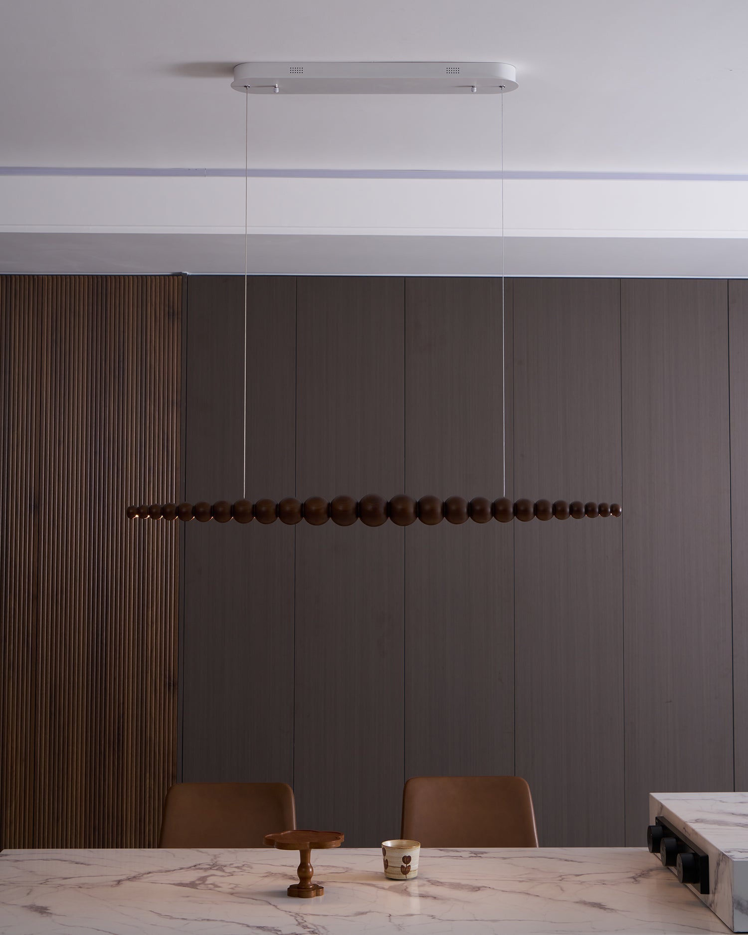 Arbor Chandelier Minimaliste en Bois Noyer - Neutralighting