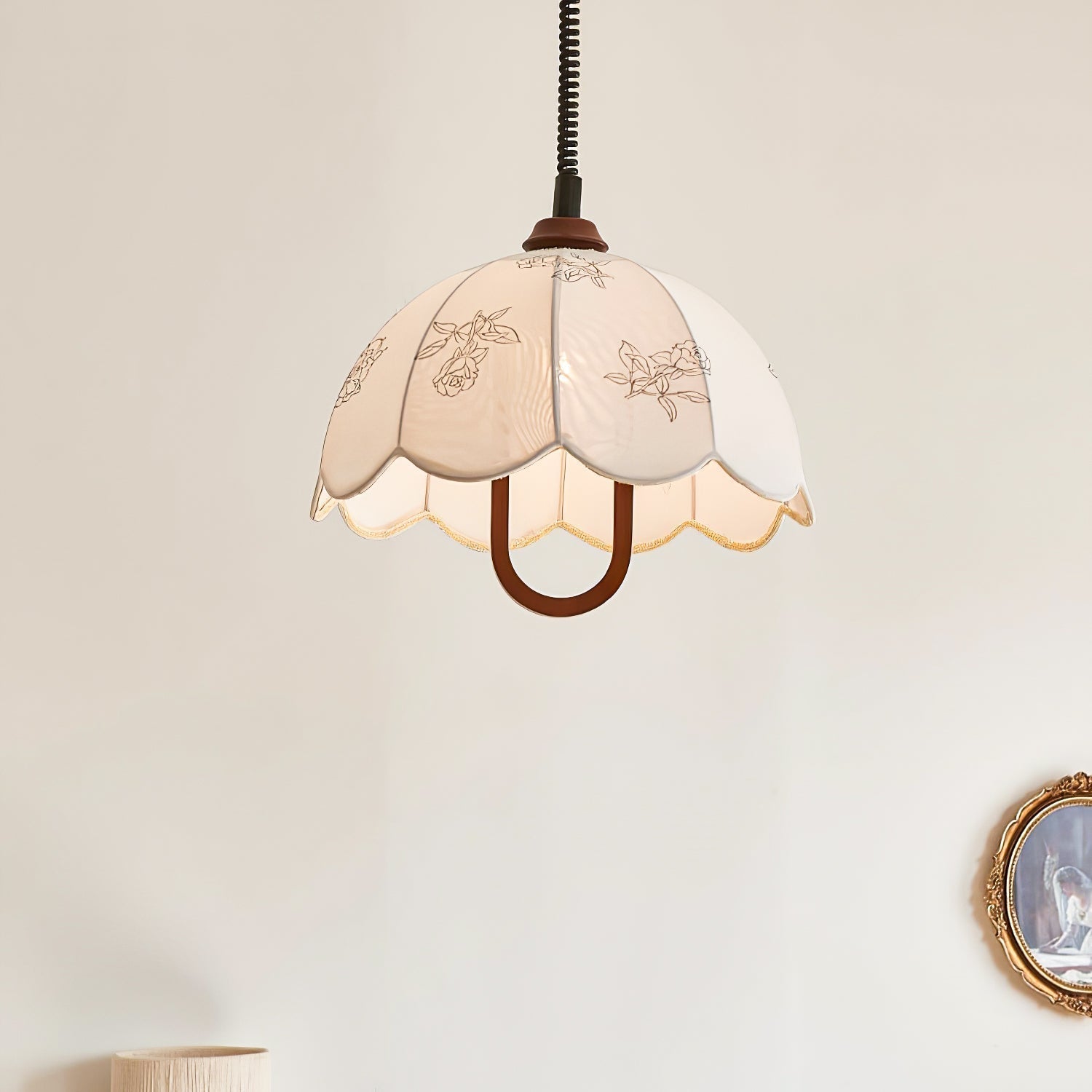 Floral Grace Pendant Lamp - Blowlighting