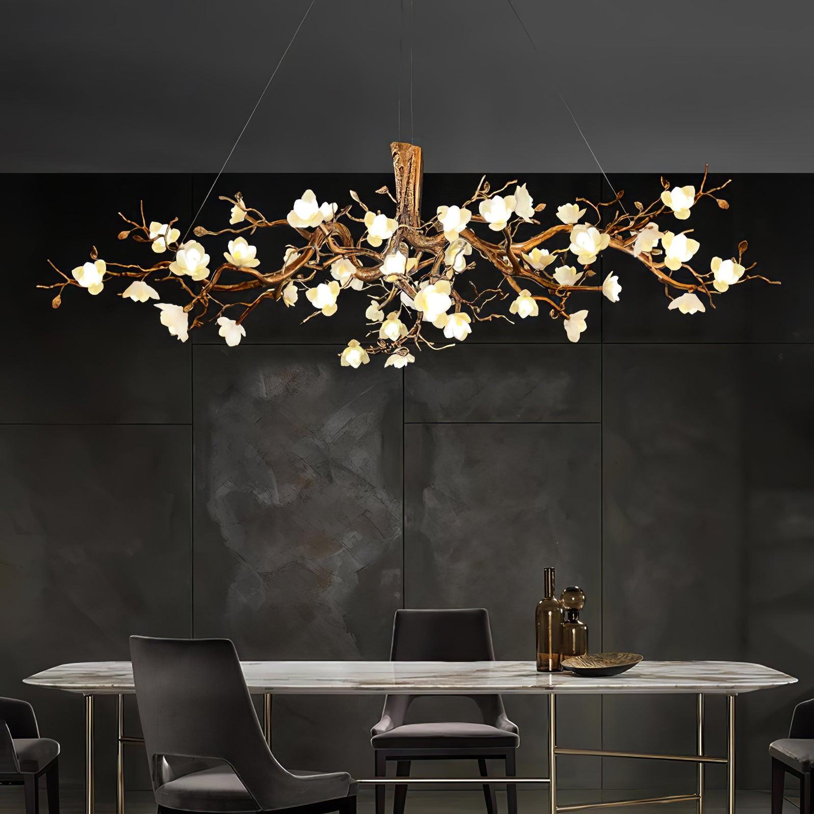 Avaros Lustre en céramique et laiton de luxe postmoderne avec branches fleuries - Neutralighting