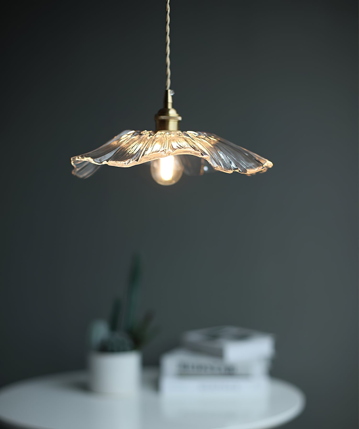 Aurvarira Suspension Art Laiton Verre Moderne Minimaliste - Neutralighting