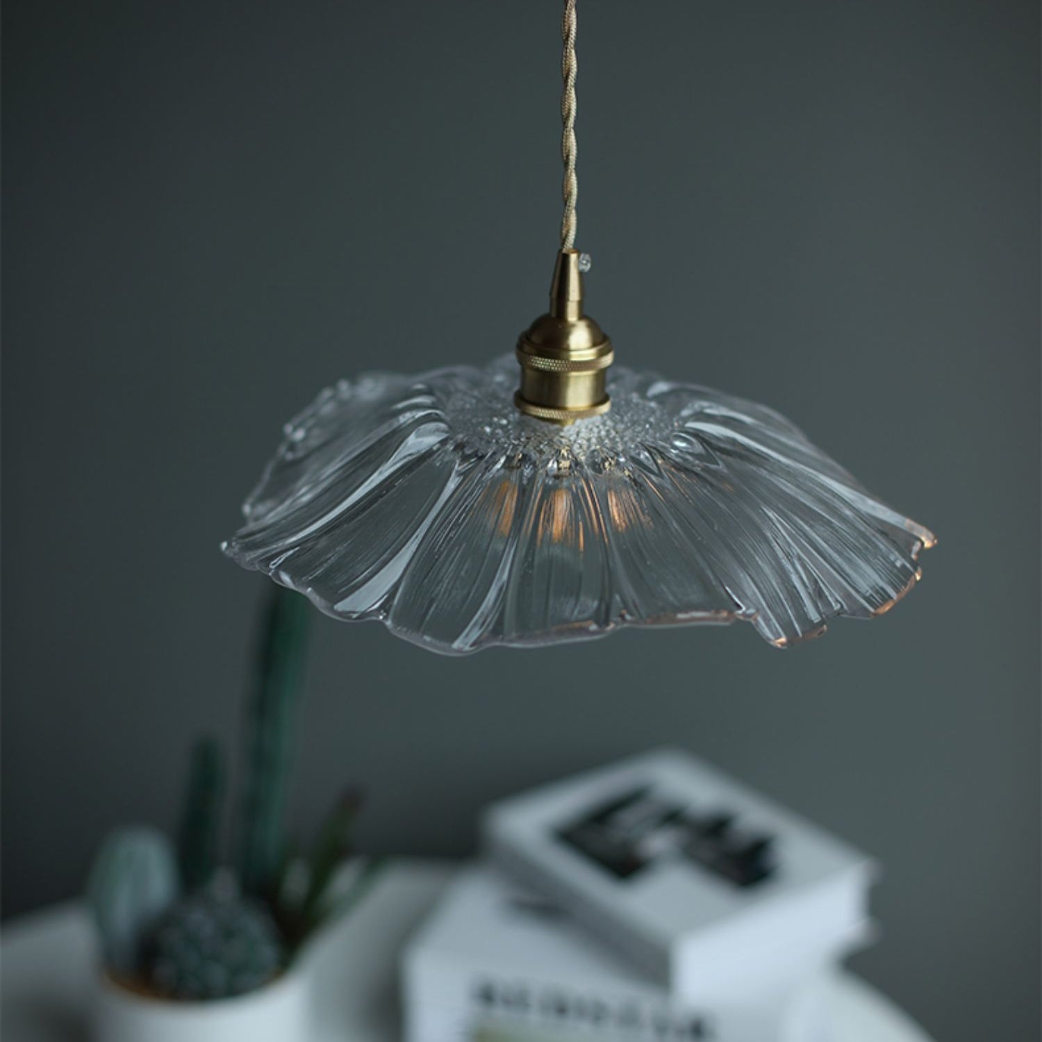 Aurvarira Suspension Art Laiton Verre Moderne Minimaliste - Neutralighting