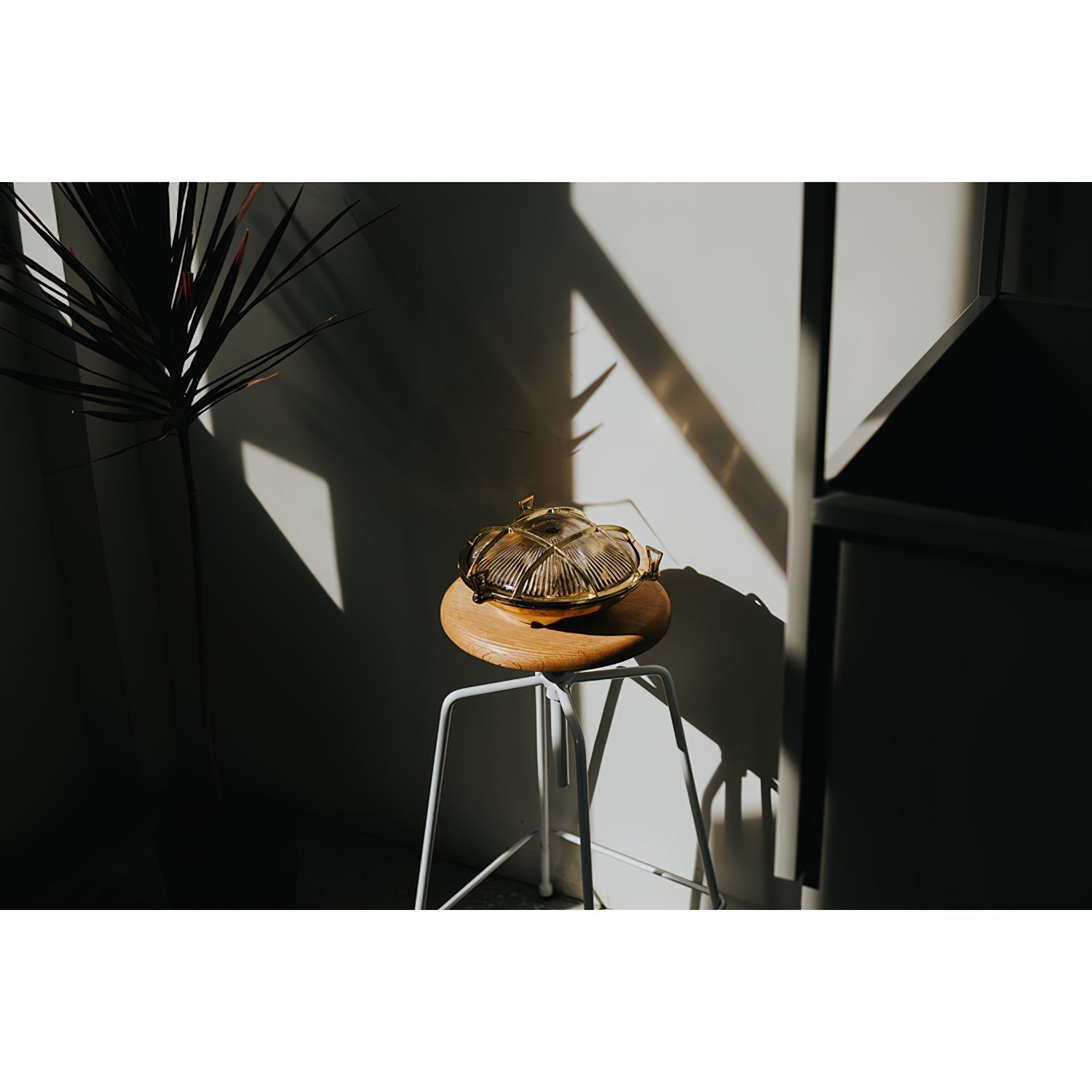 Erthearis Applique Murale Vintage Laiton Métal Bunker - Neutralighting