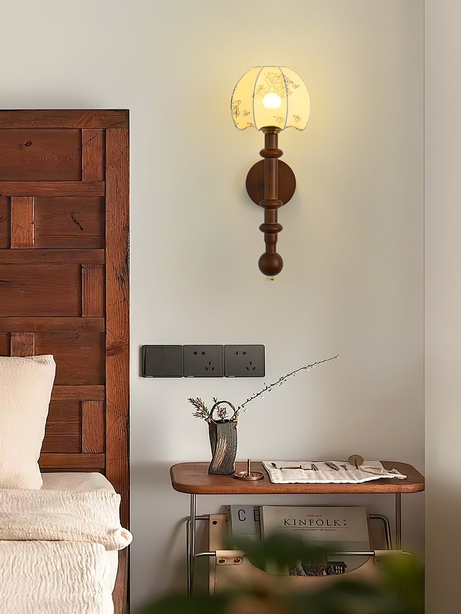 Hilda Roma Elegance Wood Sconce Wall lamp - Neutralighting