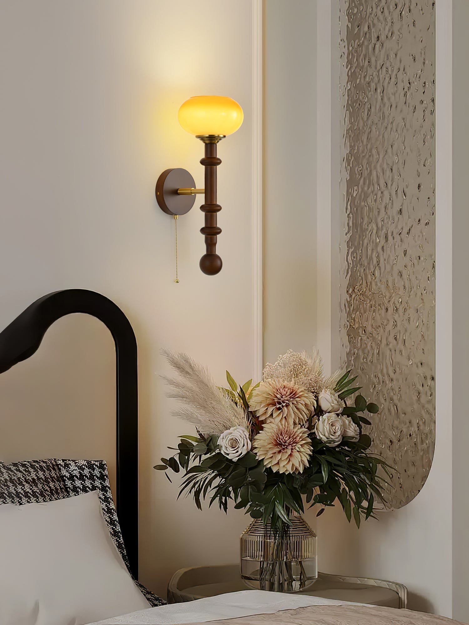 Hilda Roma Elegance Wood Sconce Wall lamp - Neutralighting