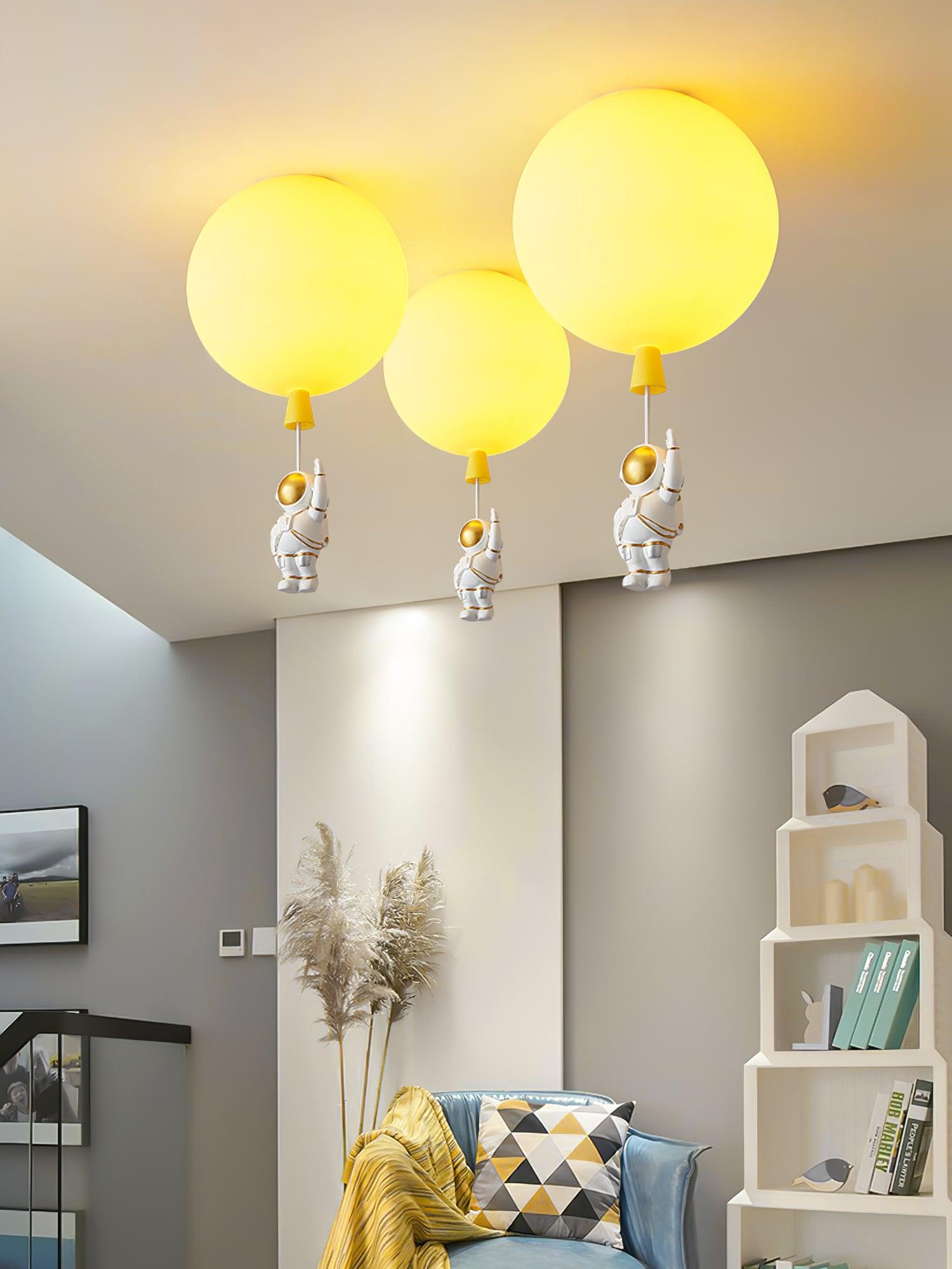 Solara Lampe Plafonnier Acrylique Ballon Astronaute - Neutralighting