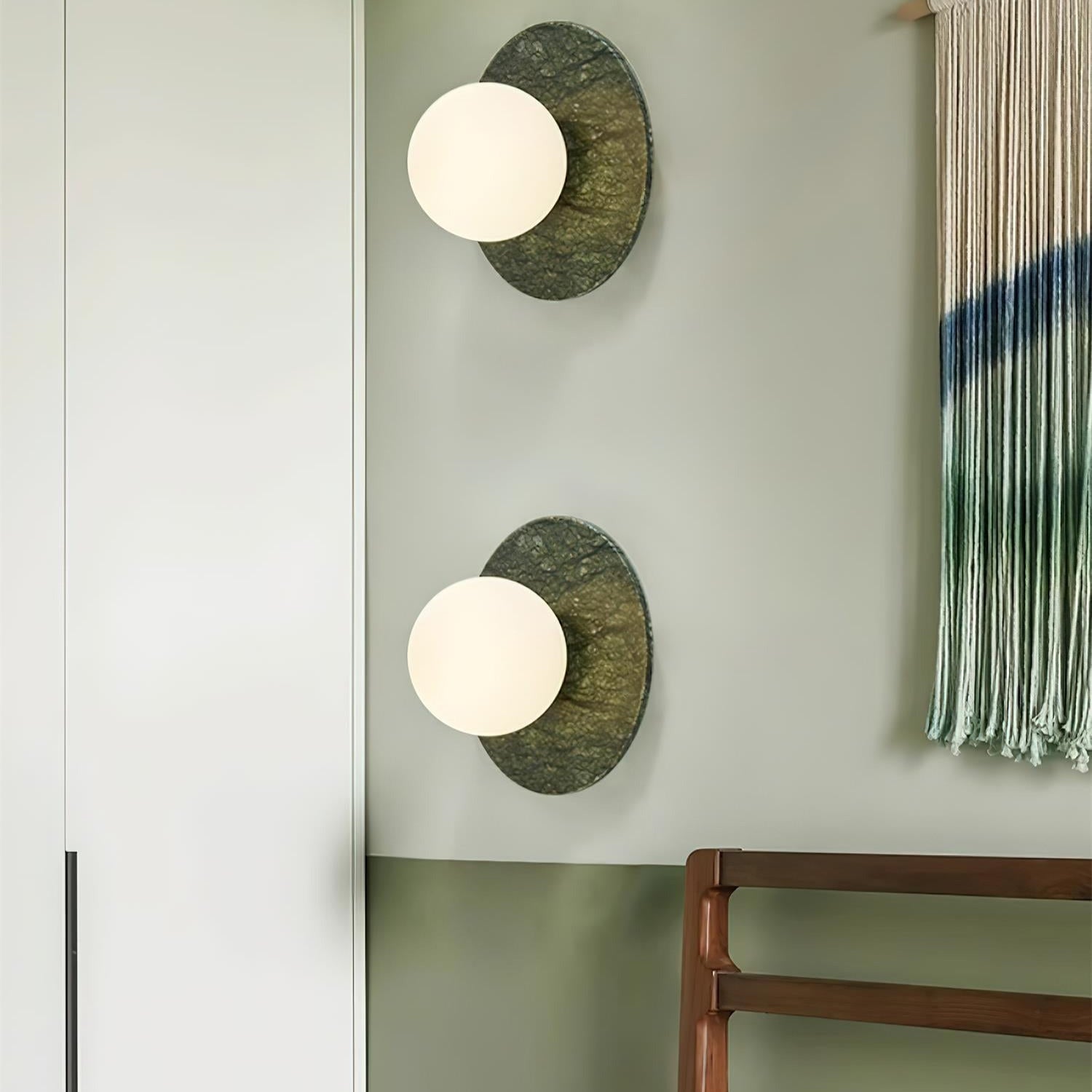 Enox Applique Murale Minimaliste à Globe en Marbre - Neutralighting