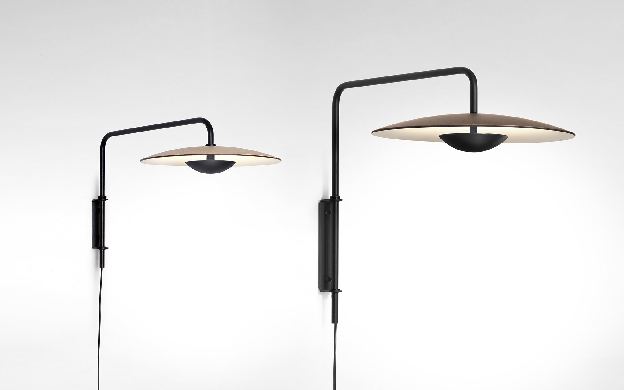 Abnormal Classic Modern Minimalist Plug-In Wall Lamp - Neutralighting