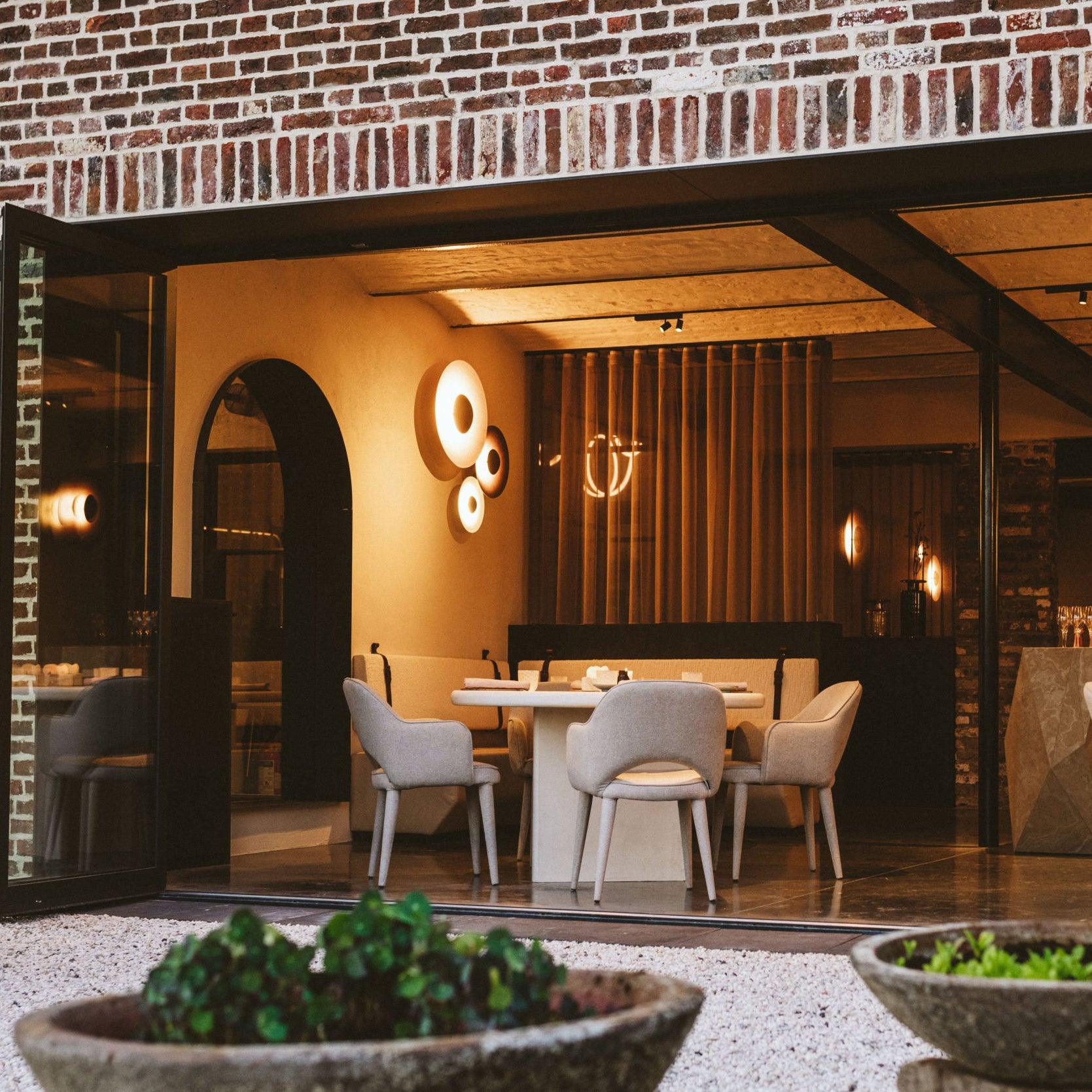 Peacemaker Elegance Simplicity Glow Wall Light - Neutralighting