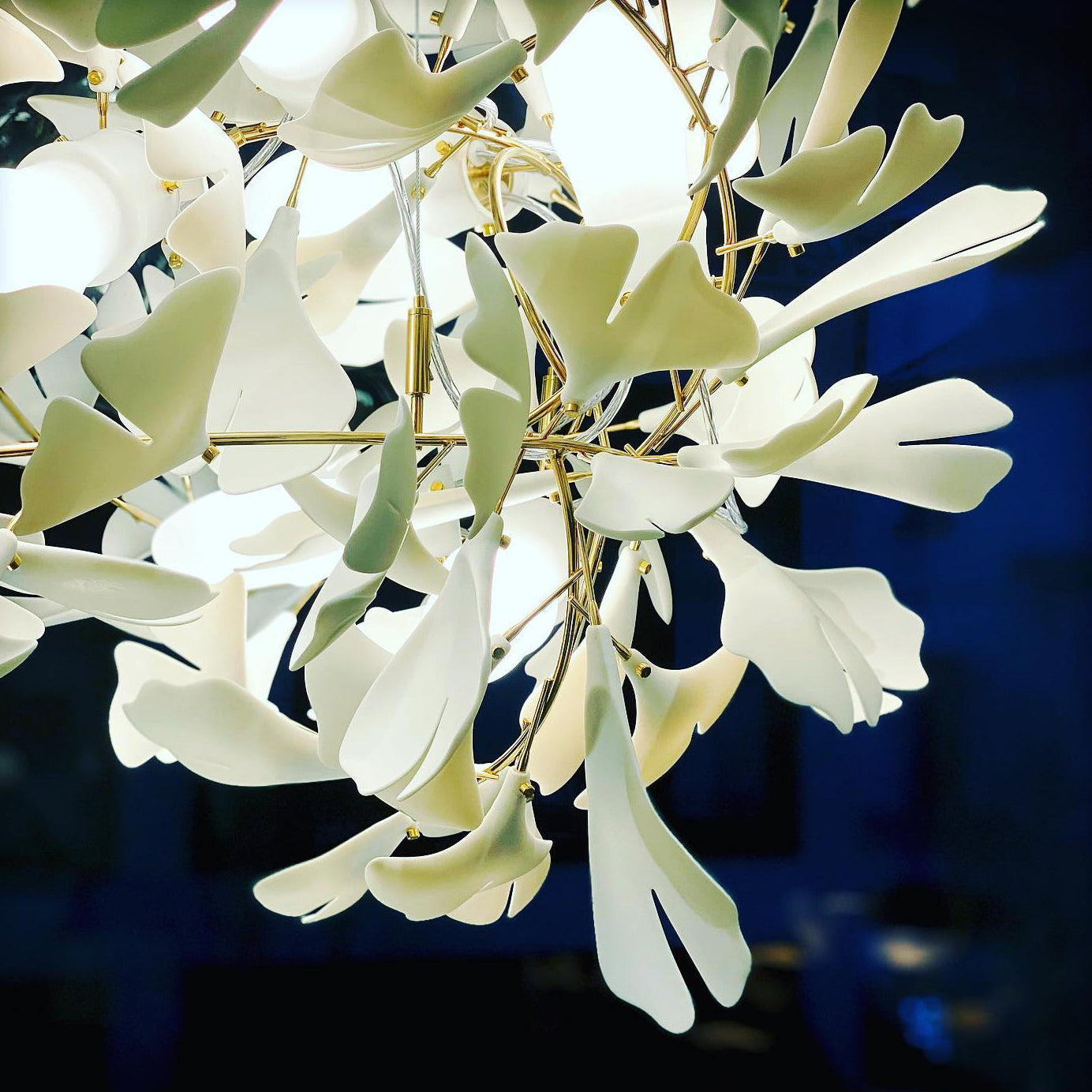 Gingko Lustre F Style Élégance Inspirée de la Nature - Neutralighting