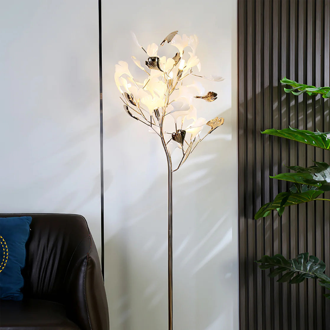 Ella Lampadaire en Céramique avec Feuilles de Ginkgo