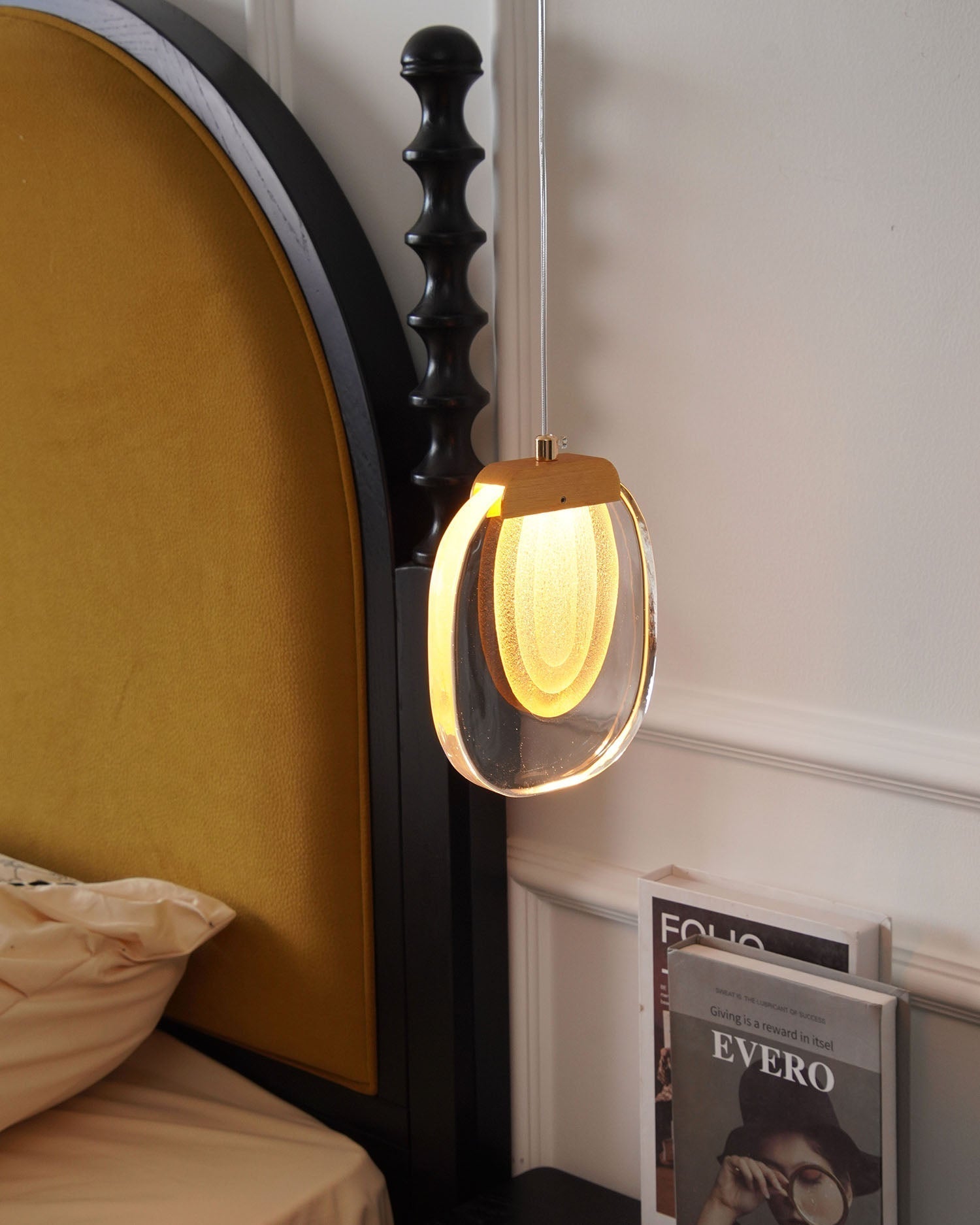Virelli Lampe Pendante Abat-jour en Verre Ondulé Accent Doré Scandi LED - Neutralighting