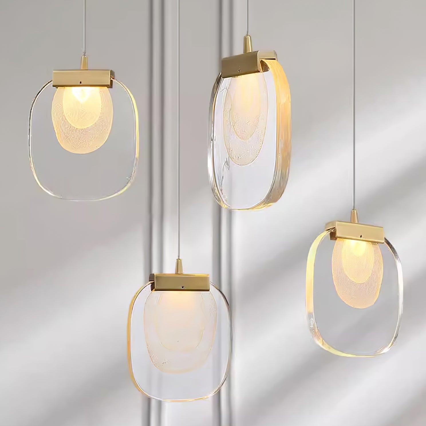 Virelli Lampe Pendante Abat-jour en Verre Ondulé Accent Doré Scandi LED - Neutralighting
