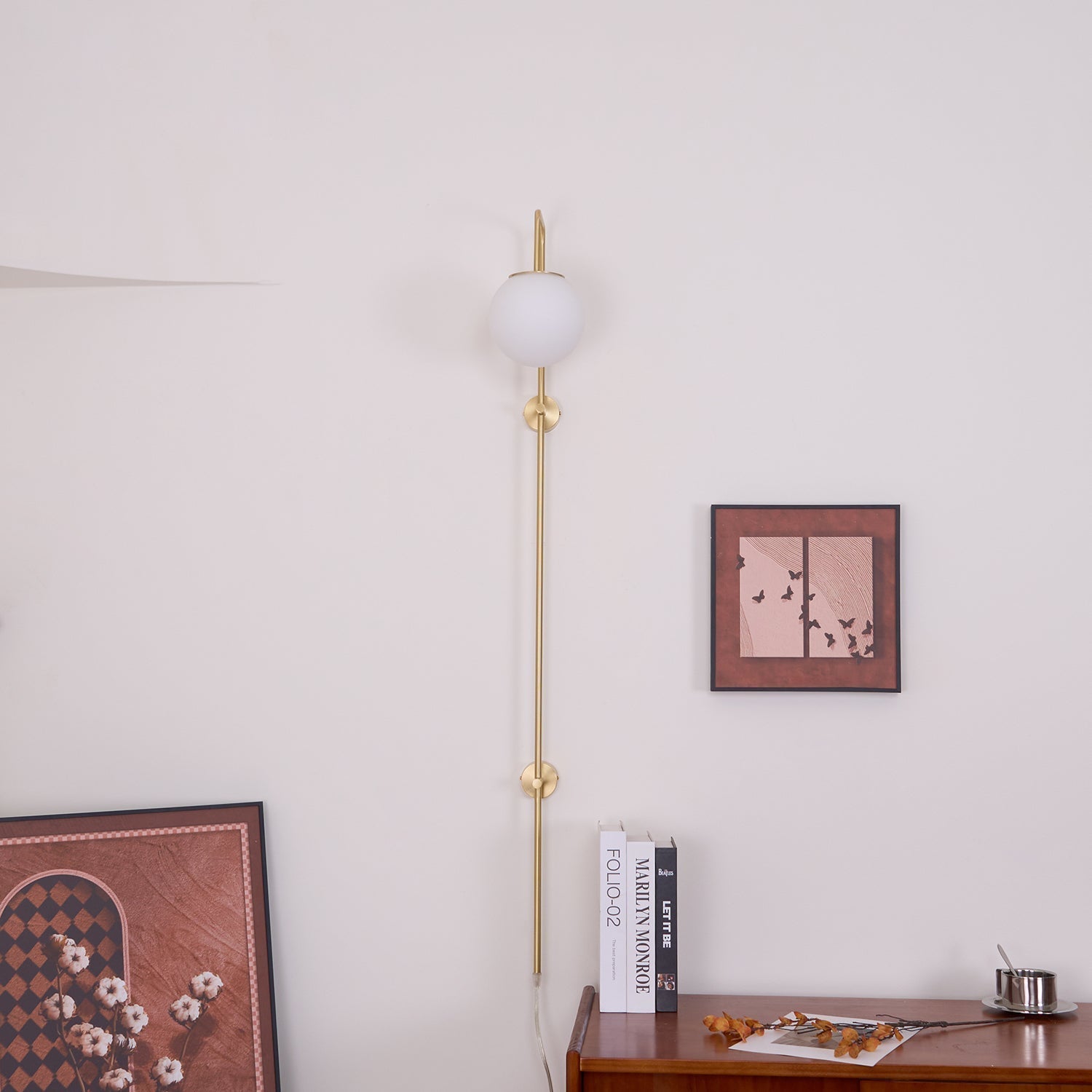 Evshaia Premium Elegance Globe Plug-in Brass Glass Sconce Wall lamp - Neutralighting