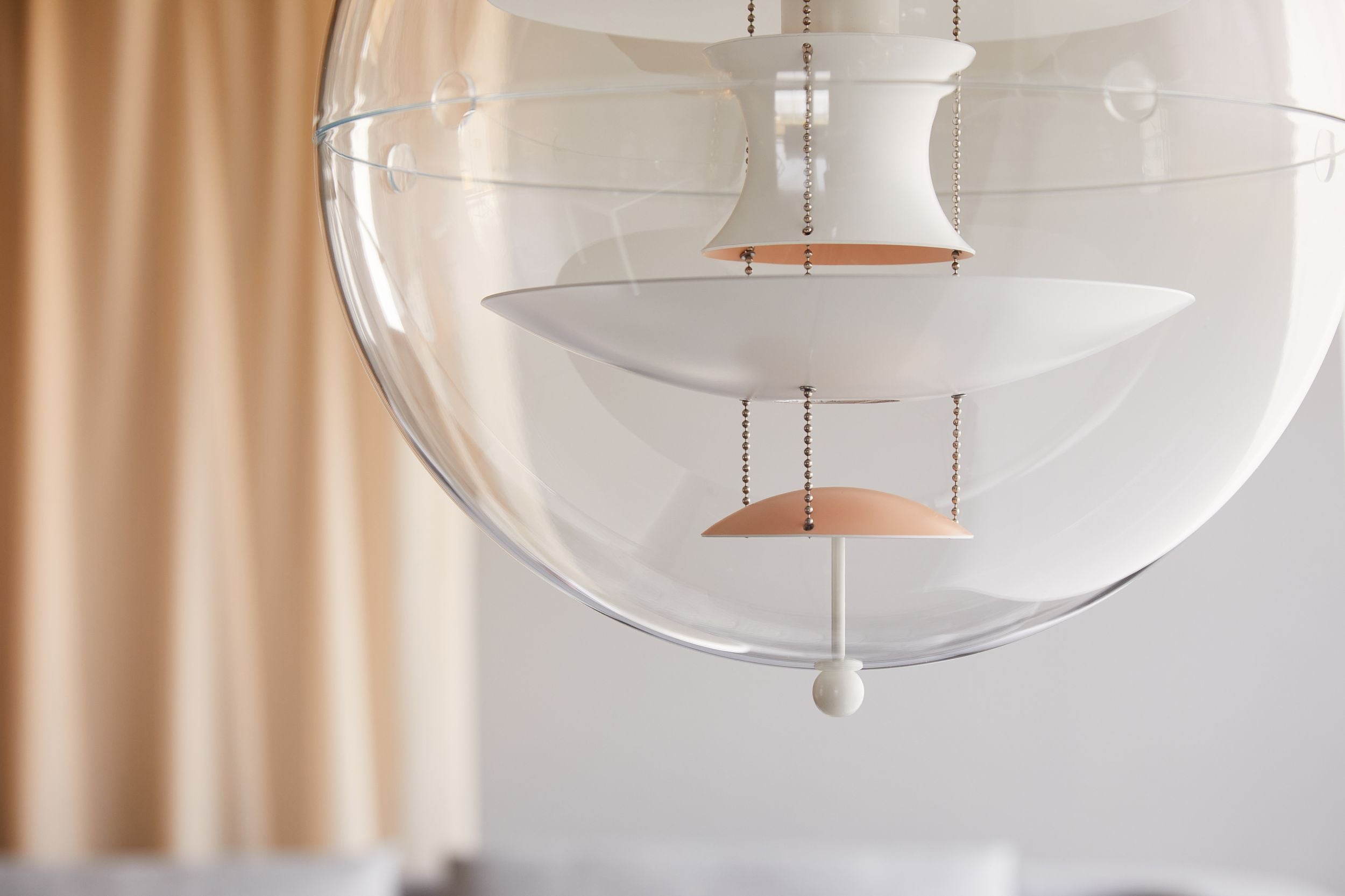 Orlaeen Lampe suspendue Globe en métal et acrylique à créativité individuelle - Neutralighting