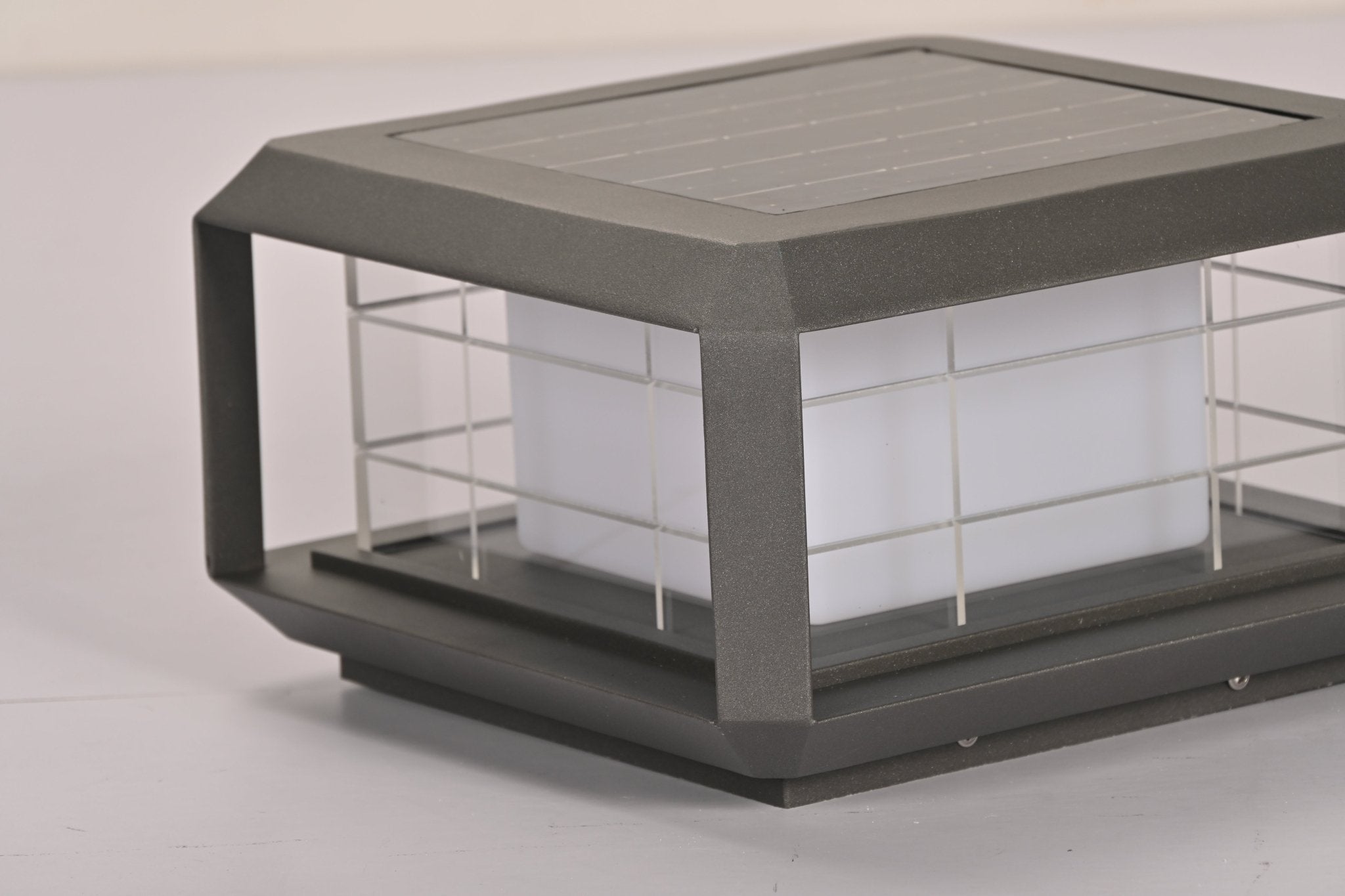 Grid Lampe Solaire en Métal Extérieure - Neutralighting