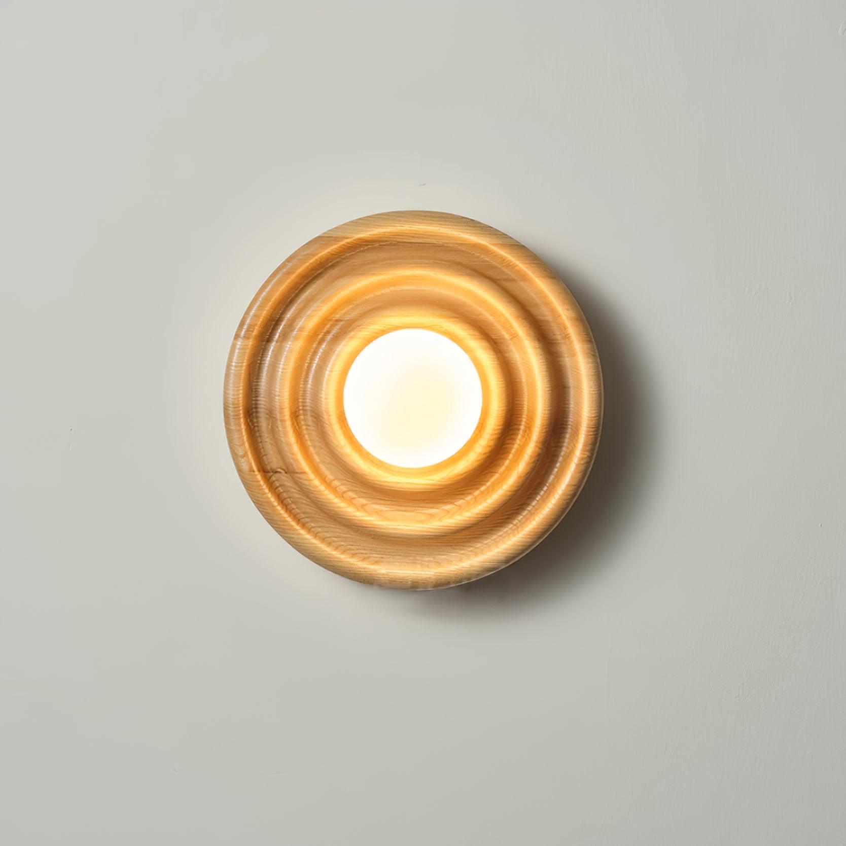 Lumoran Applique murale Ripple avec corps en bois de frêne et abat-jour en verre - Neutralighting