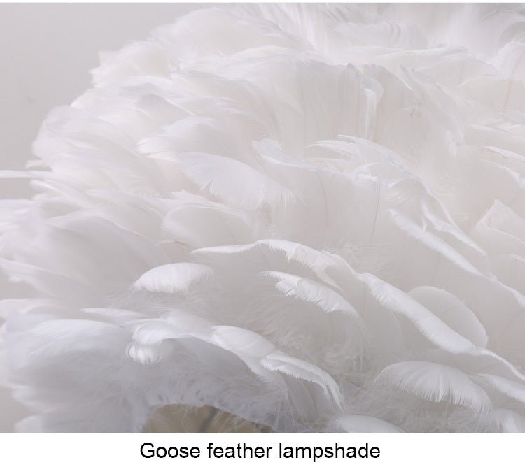 O'Moore Lampe de Table Fleur Nordique, Plume/Métal, Chambre - Neutralighting