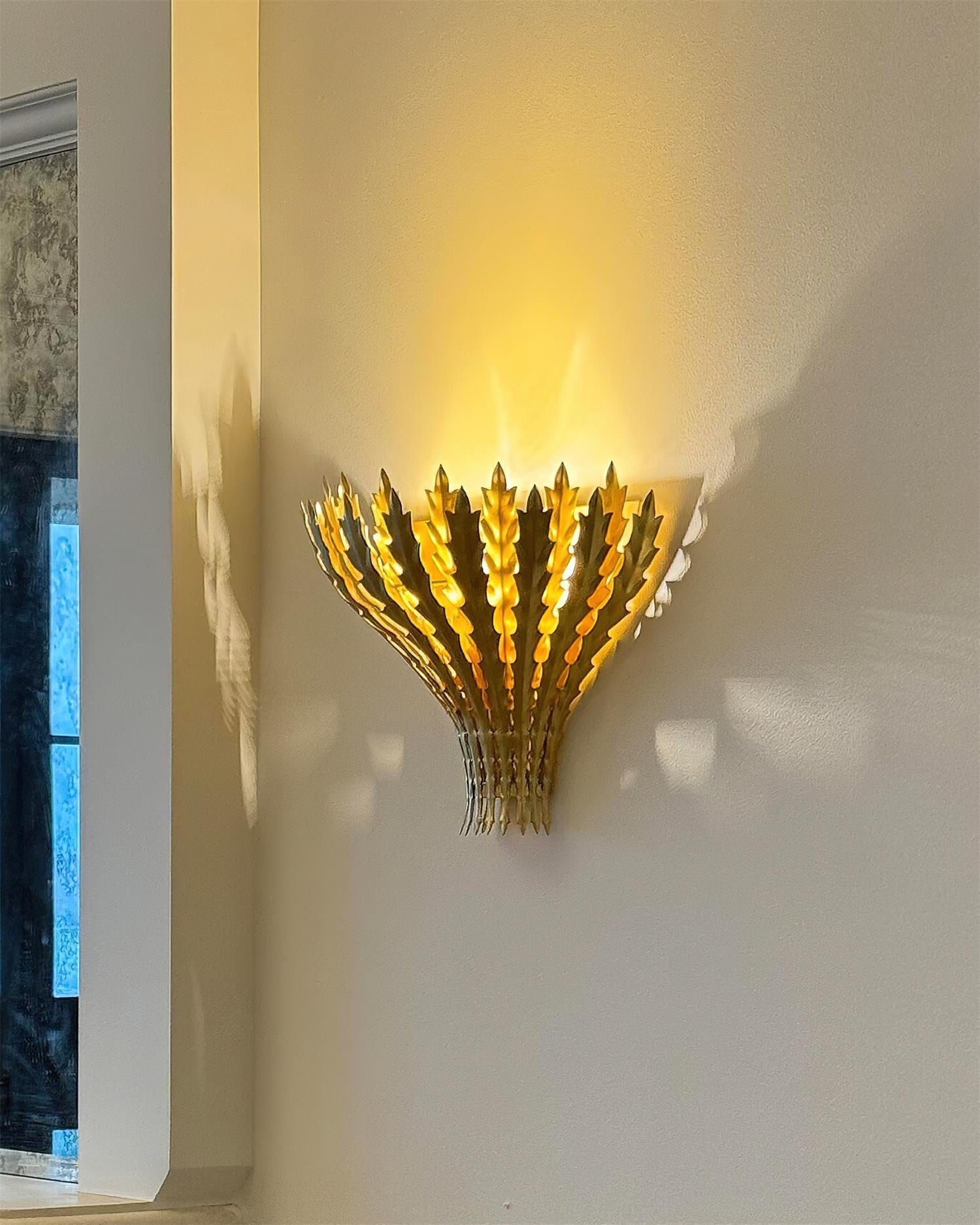 Wall Light Handmade Leaf Motif Body Elegant Sconce - Letslighting