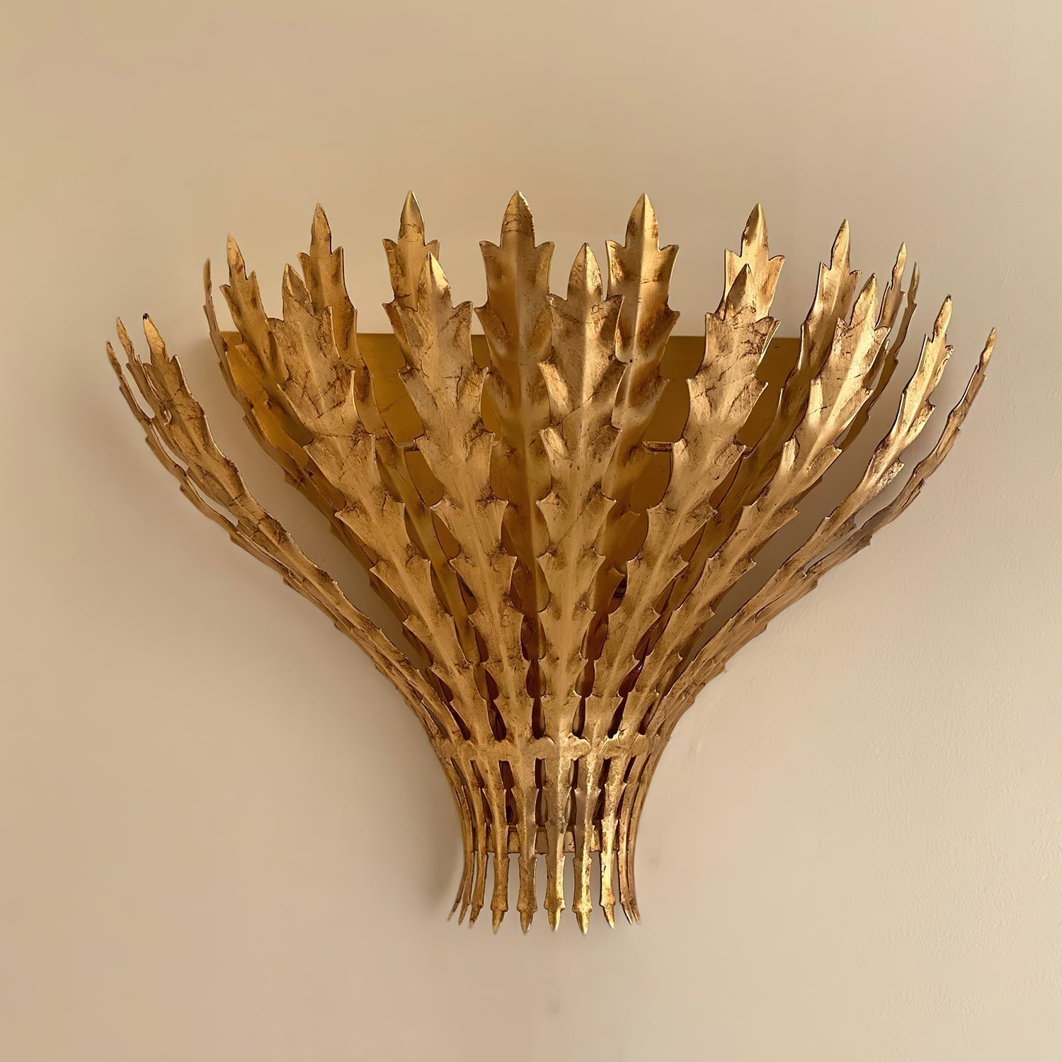 Wall Light Handmade Leaf Motif Body Elegant Sconce - Letslighting