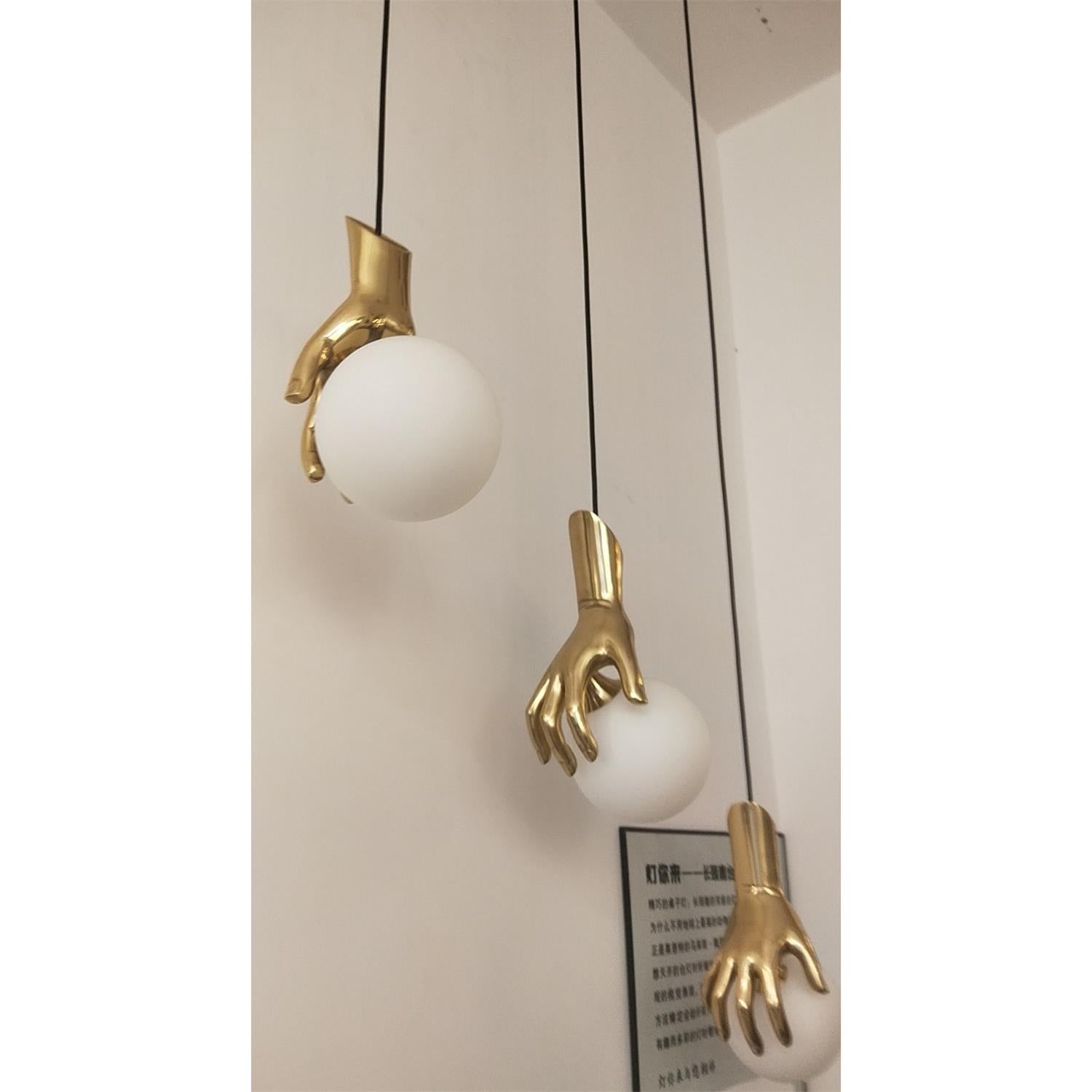 Avnorira Suspension Globe Verre Laiton Main - Neutralighting