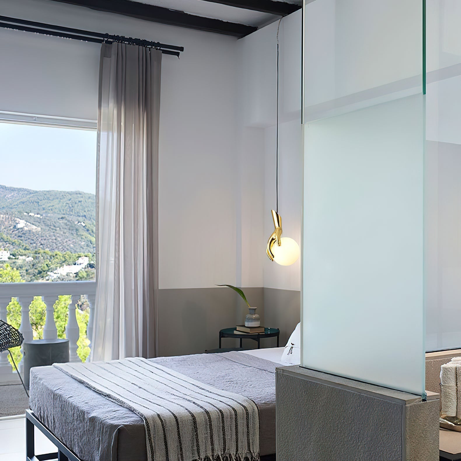 Avnorira Suspension Globe Verre Laiton Main - Neutralighting