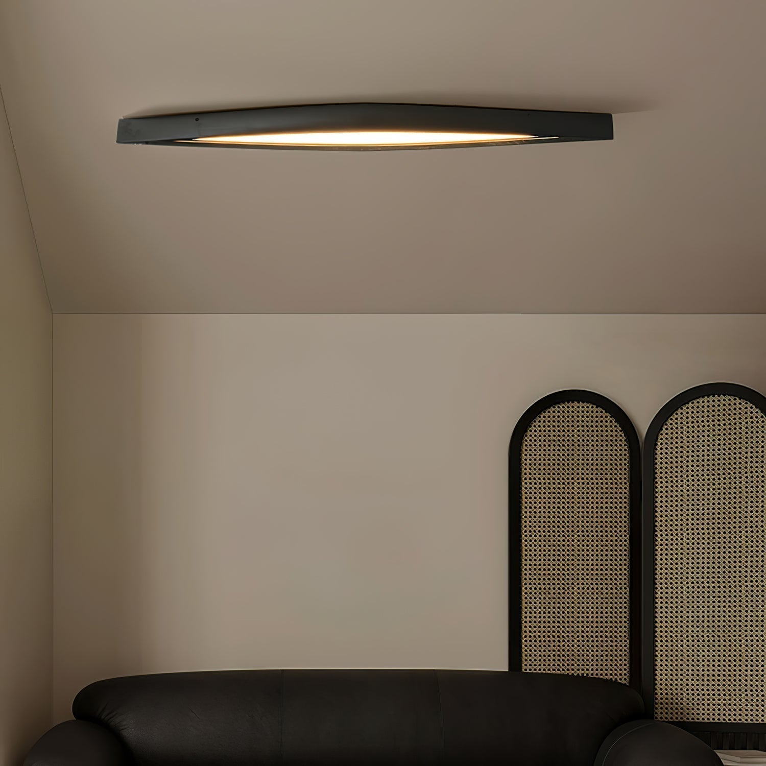 Horizon Linear Wood Ceiling Lamp - Blowlighting