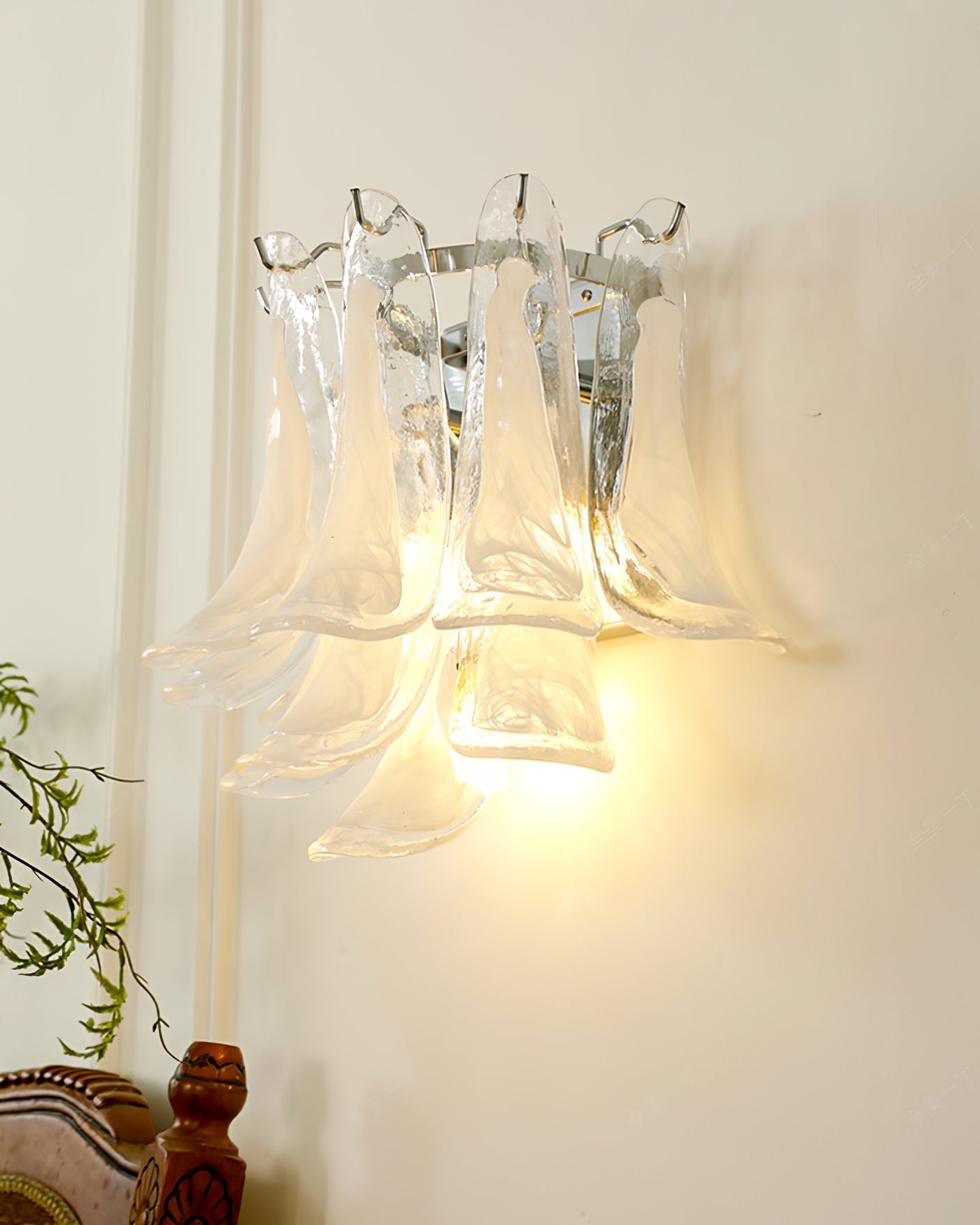 Aurora Wall Lamp Petal Glass Horseshoe Shaped Minimalist - Letslighting