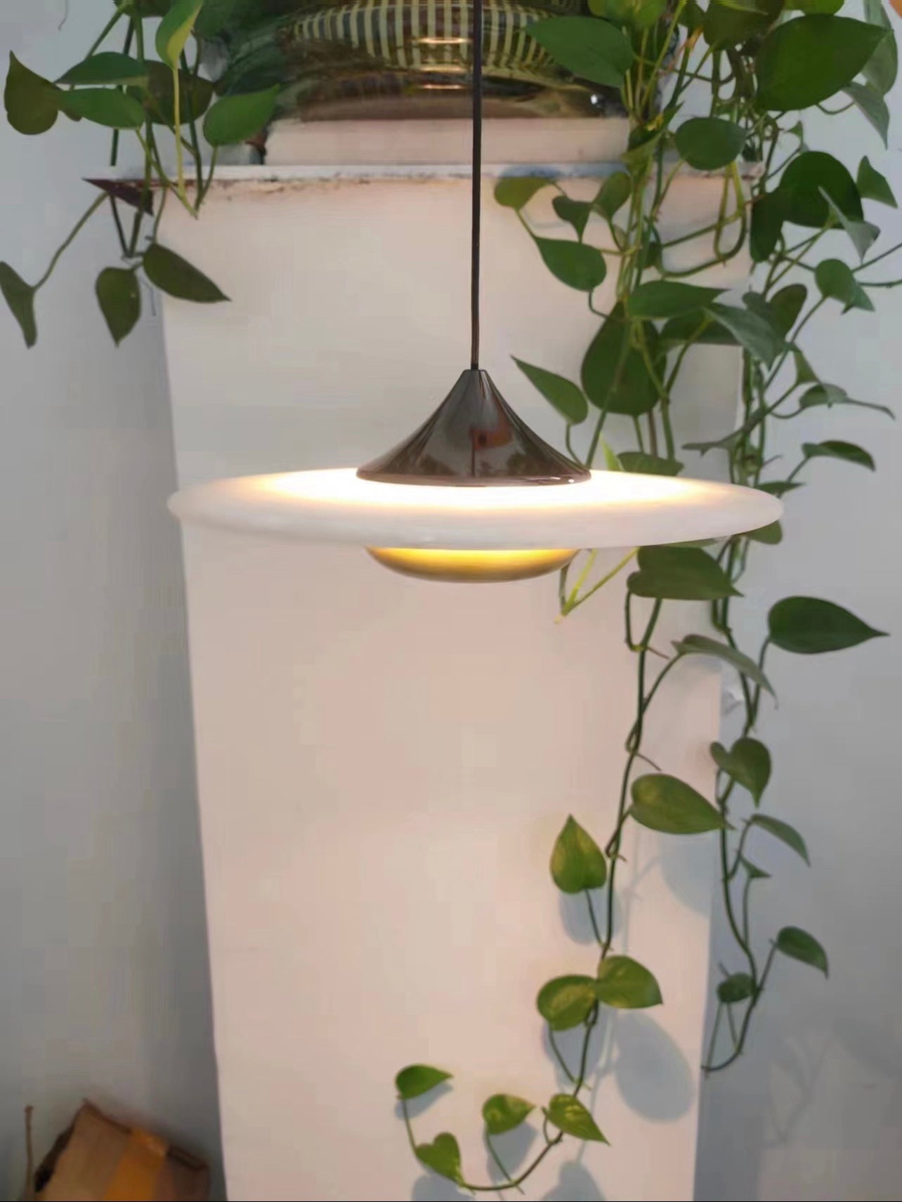 Cimirora Modern Minimalist LED Alabaster Pendant Light - Lamp Copper