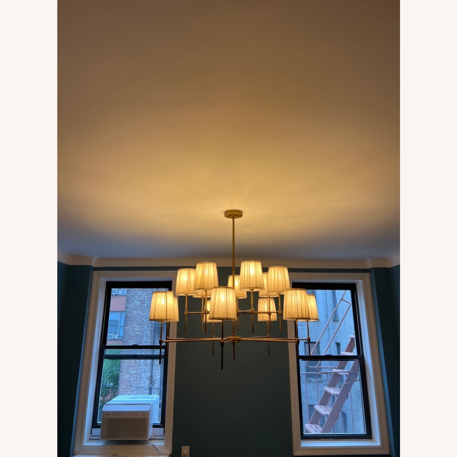 Erthaos Lustre Métal Tissu Élégance Premium - Neutralighting