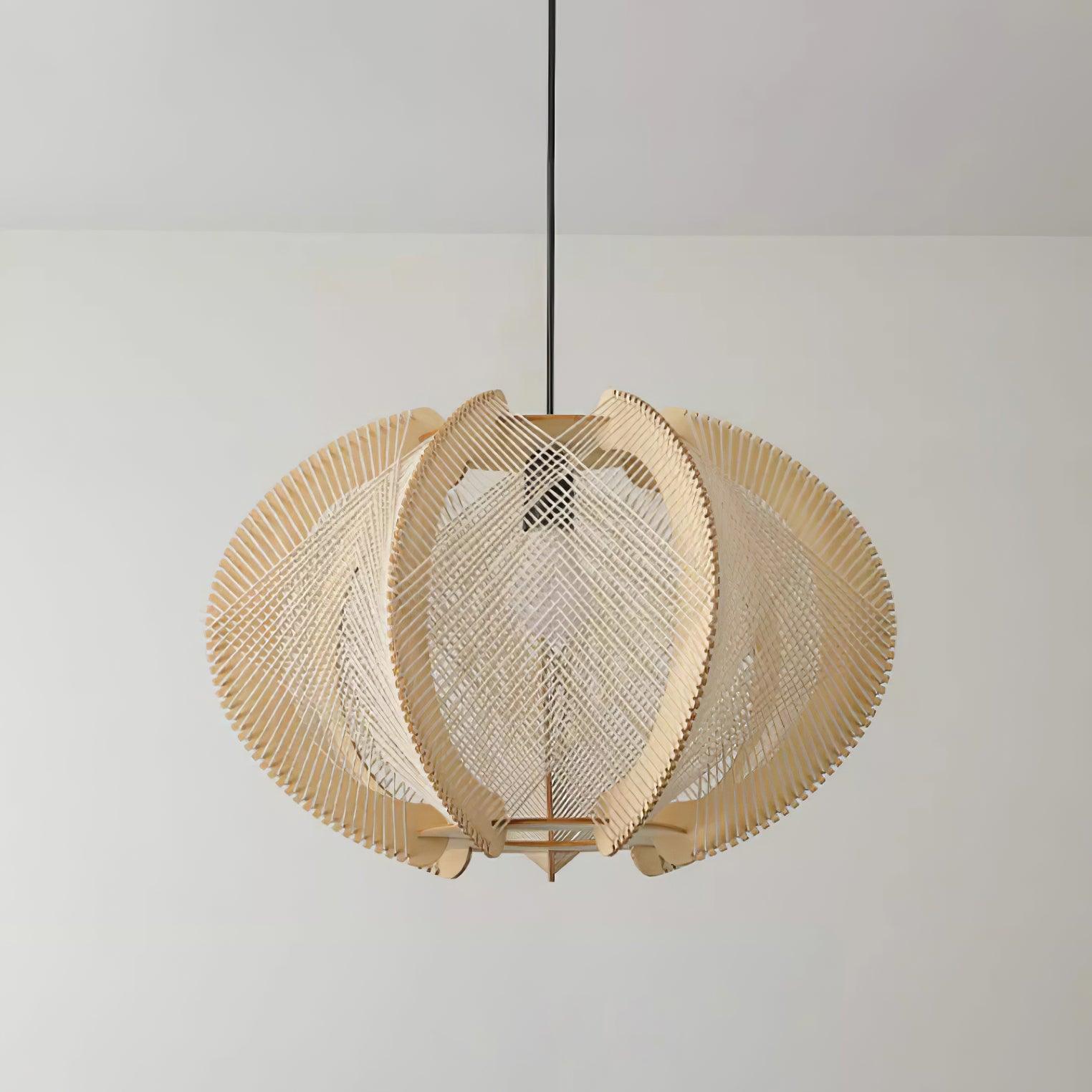 Novan Suspension avec abat-jour en tissu, structure en bois et détails en fil métallique - Neutralighting