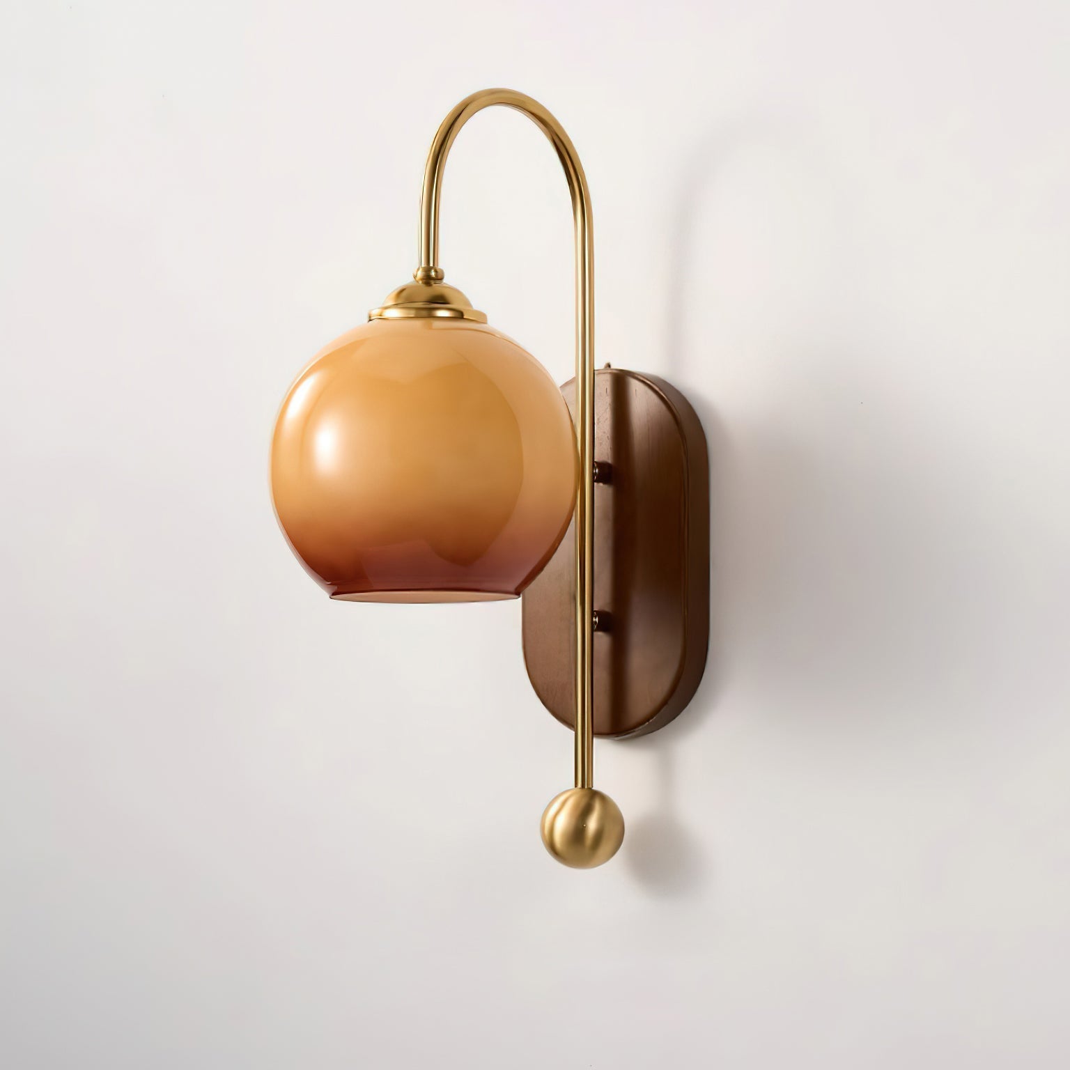 Vireoce Applique murale et globe en verre lisse avec plaque arrière en bois - Neutralighting