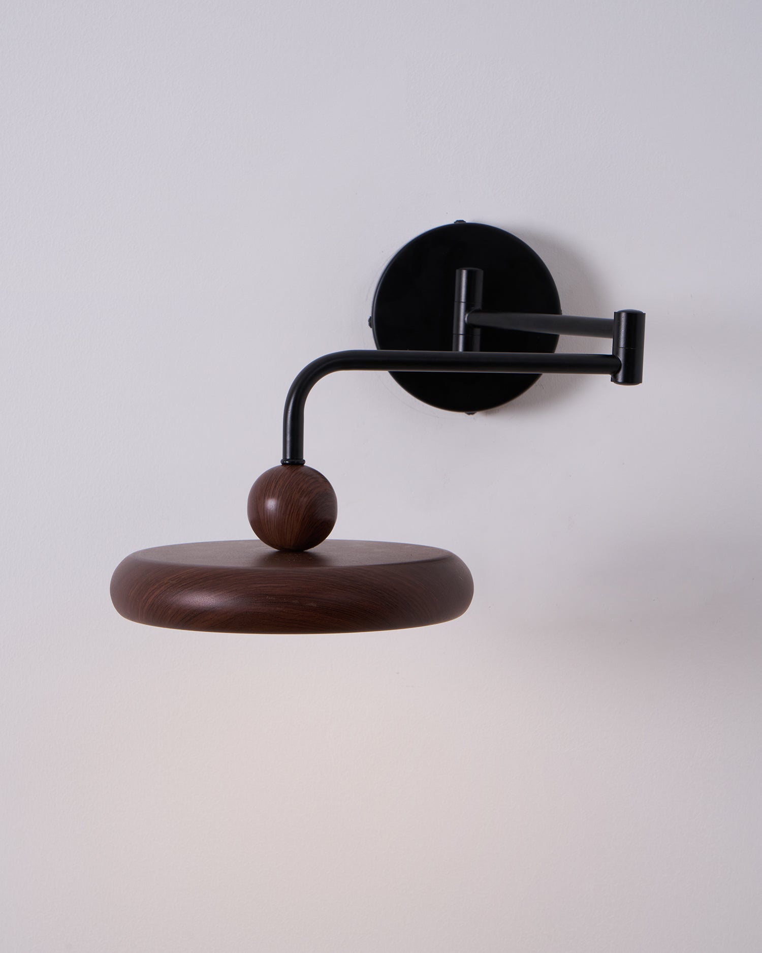 Nella Applique Murale Minimaliste en Bois - Neutralighting