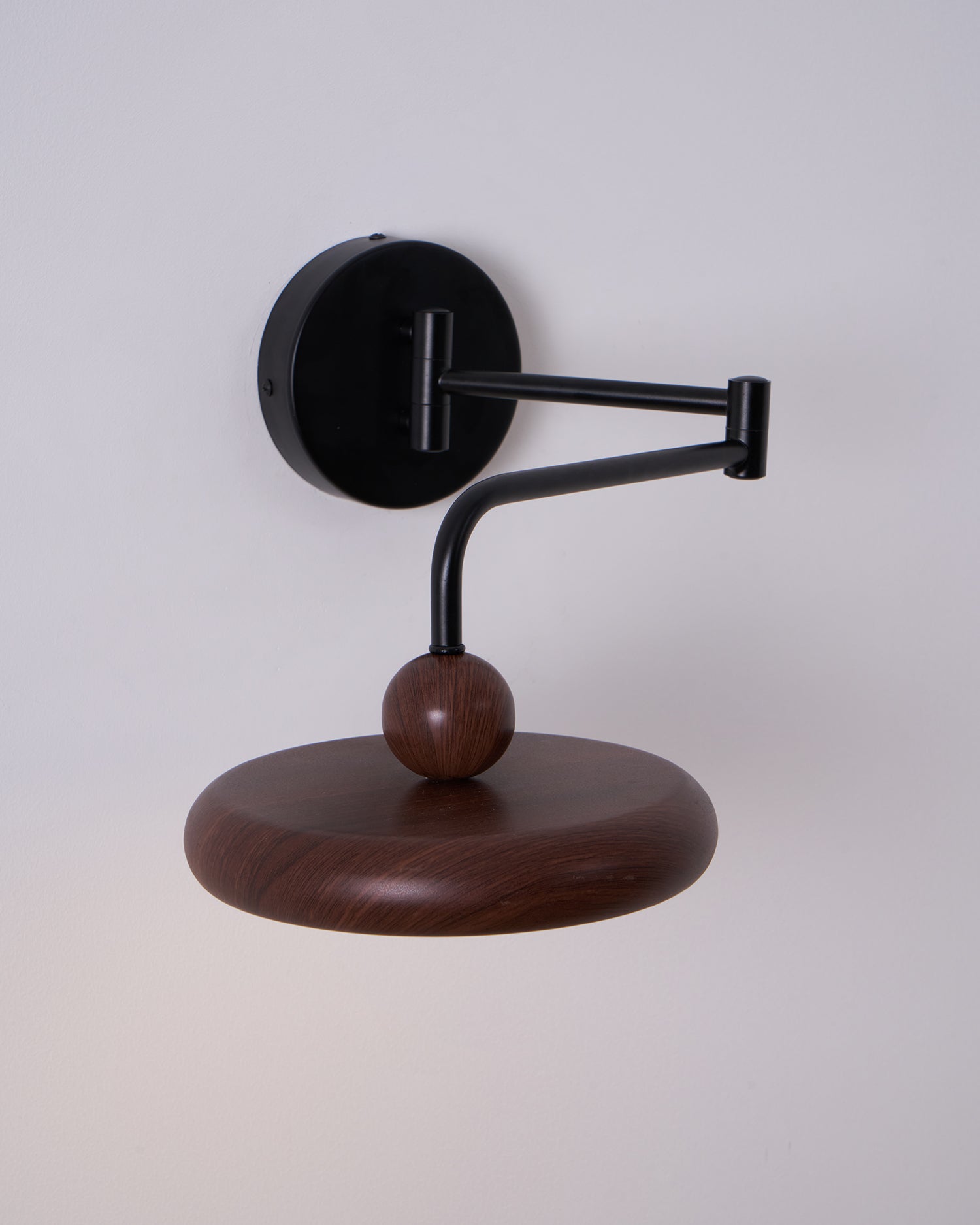 Nella Applique Murale Minimaliste en Bois - Neutralighting