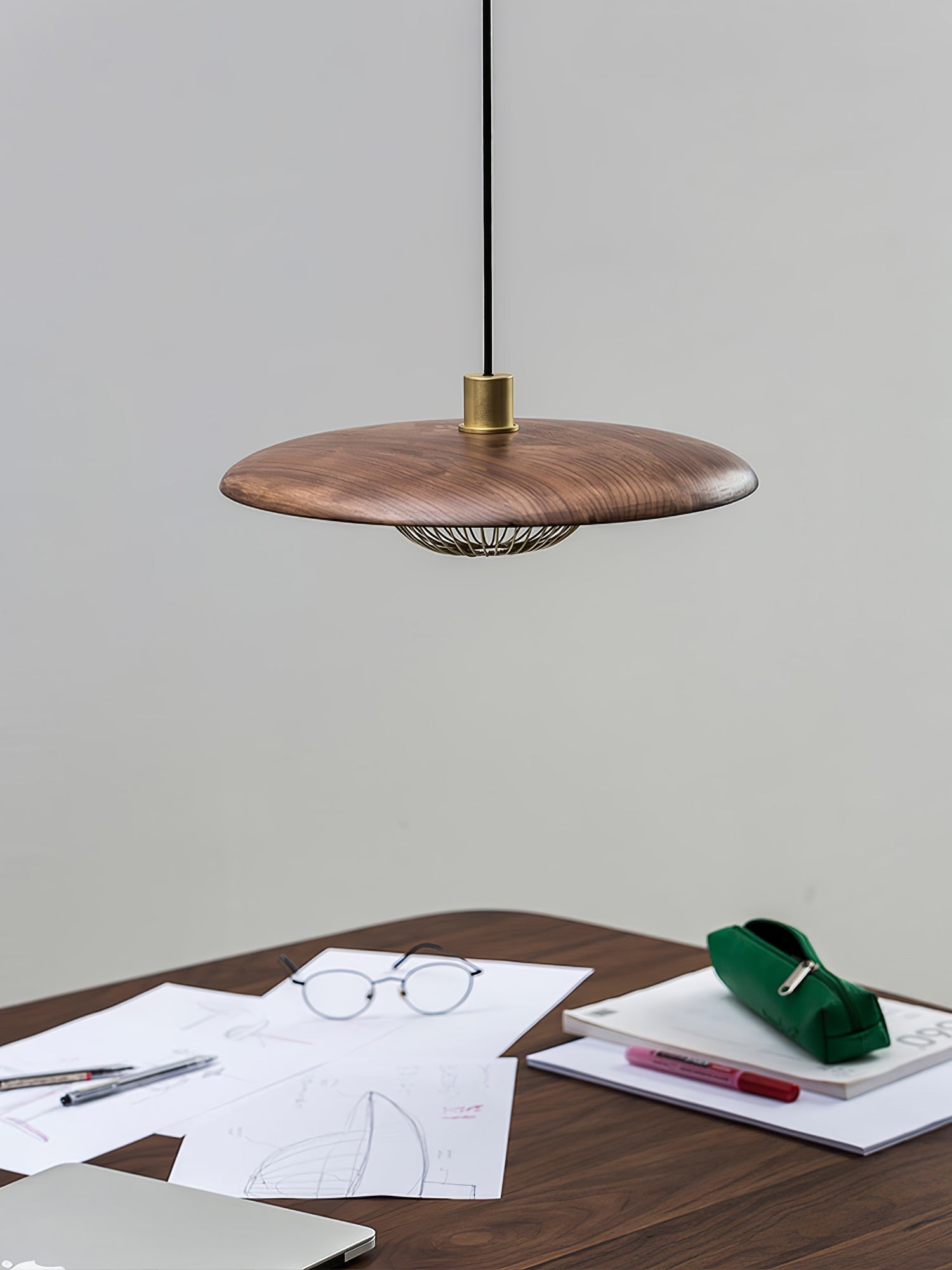 Elanora Wood Retro Vintage Pendant Lamp - Neutralighting