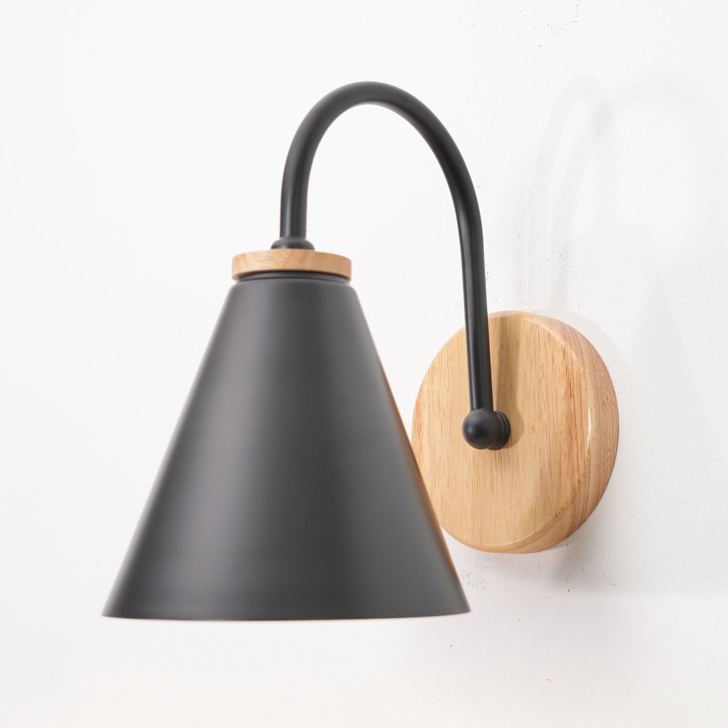 Sern Applique Murale en Bois de Style Nordique - Neutralighting
