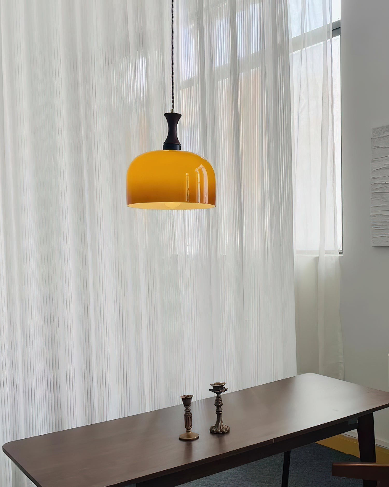 Lacey Suspension Lampe en Verre avec Dôme Ambre et Col en Bois - Neutralighting