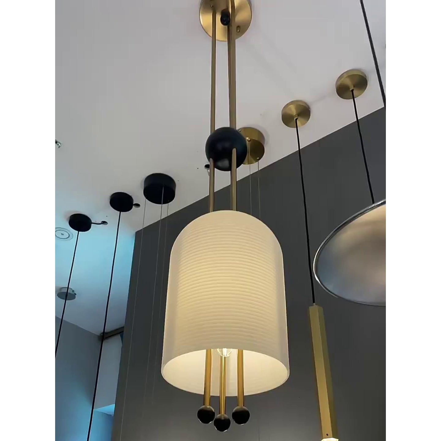 Ucaryra Lampe Pendentive Lantern en Métal et Verre Premium Élégance - Neutralighting