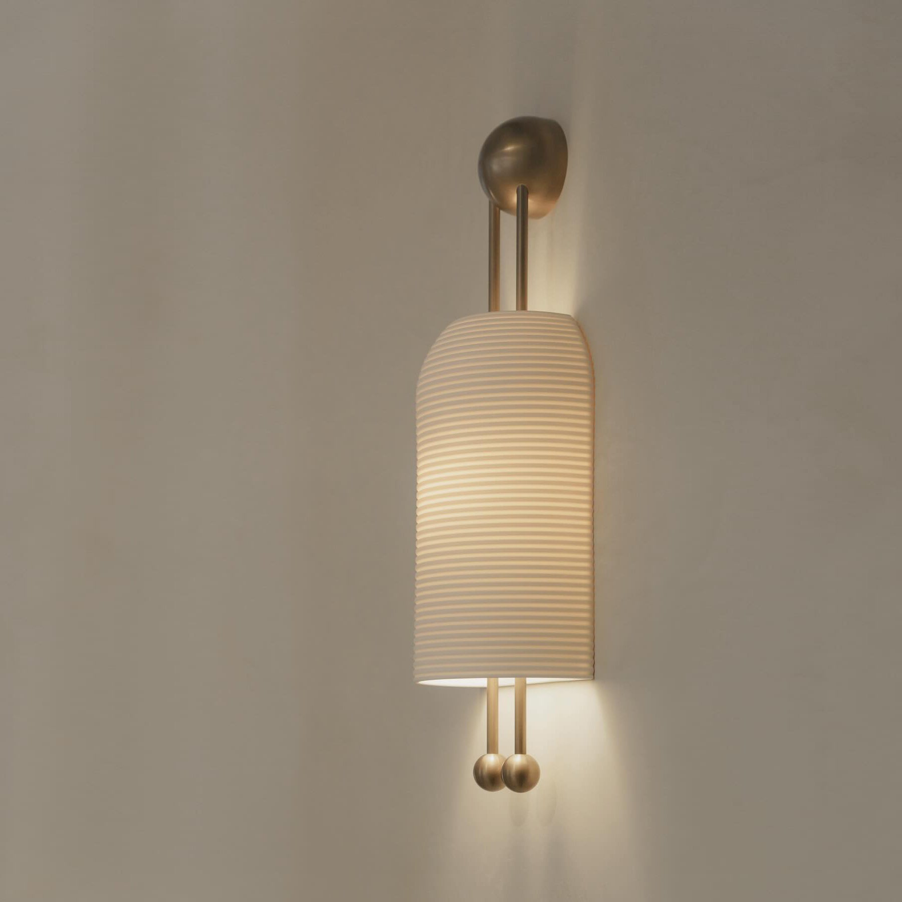 Zelaeora Lampe Murale Lantern Sconce en Métal et Verre Moderne Minimaliste - Neutralighting