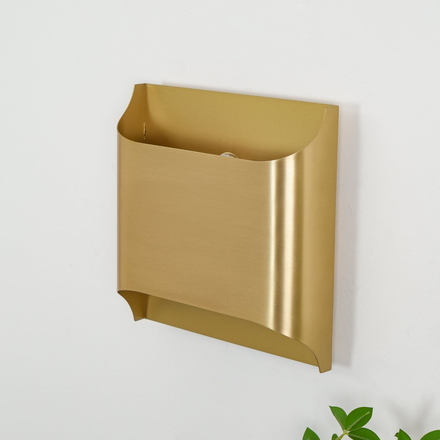 Hardy Applique Murale d'Art Nordic en Laiton - Neutralighting