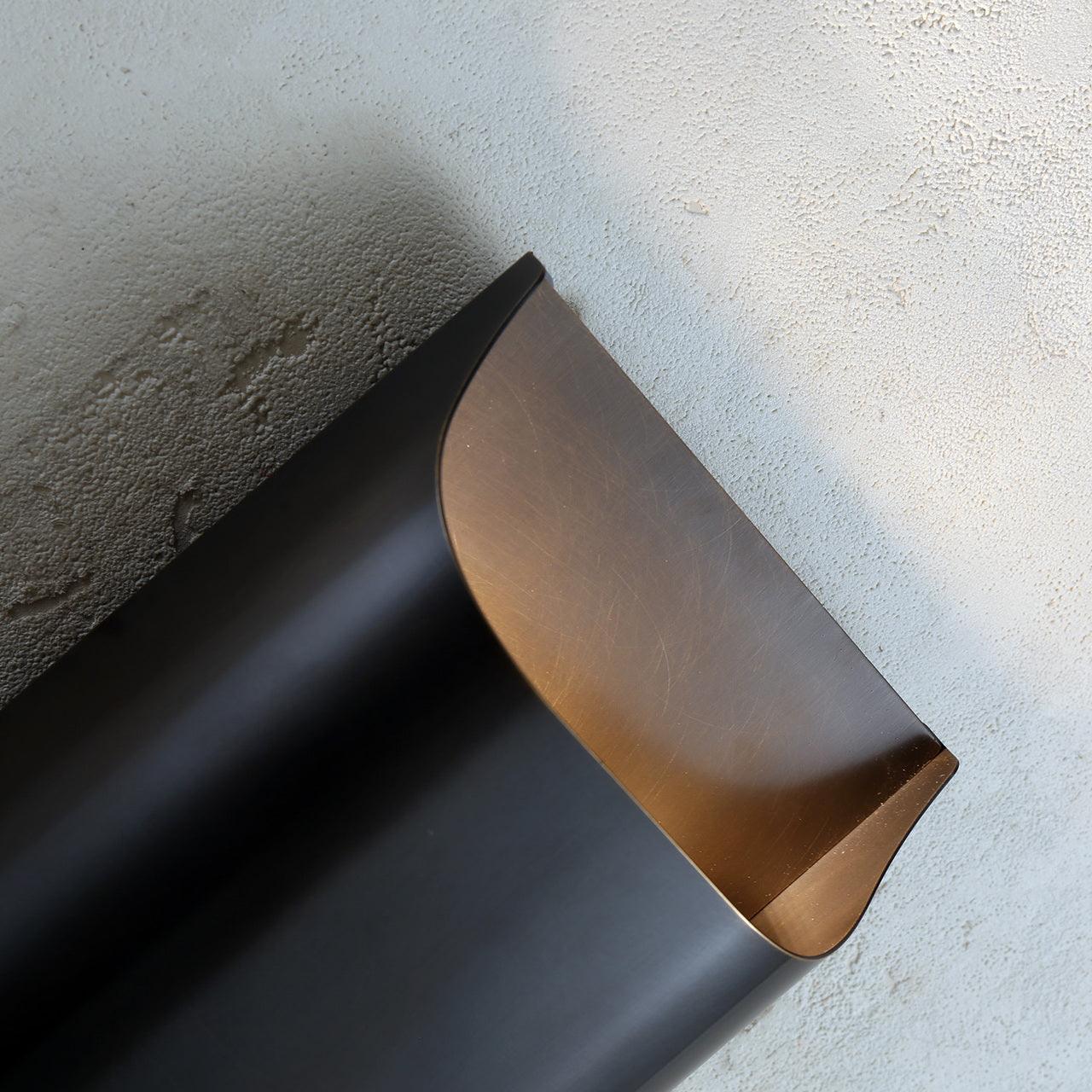 Hardy Applique Murale d'Art Nordic en Laiton - Neutralighting