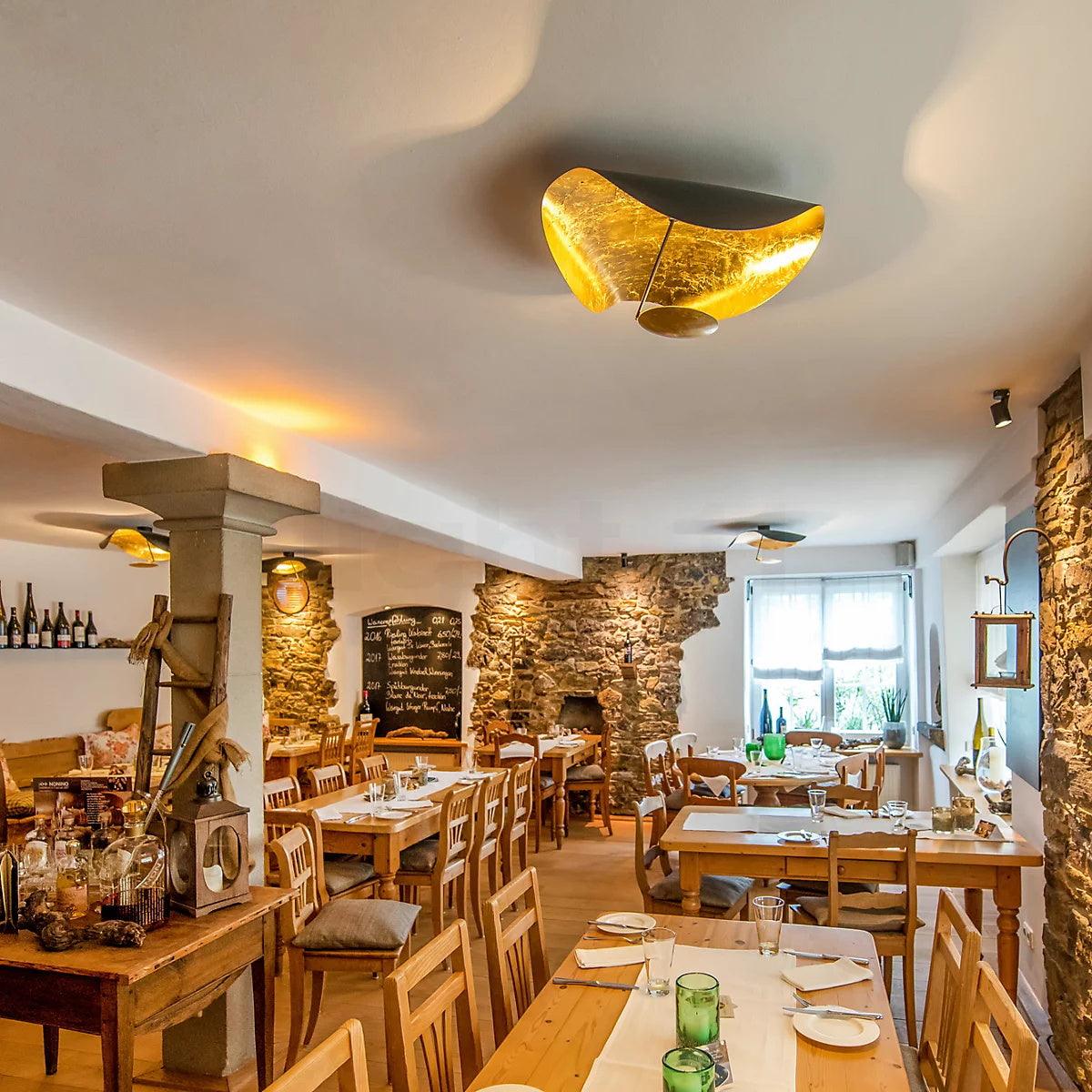 Solara Plafonnier Abat-jour Courbé et Intérieur Doré - Neutralighting