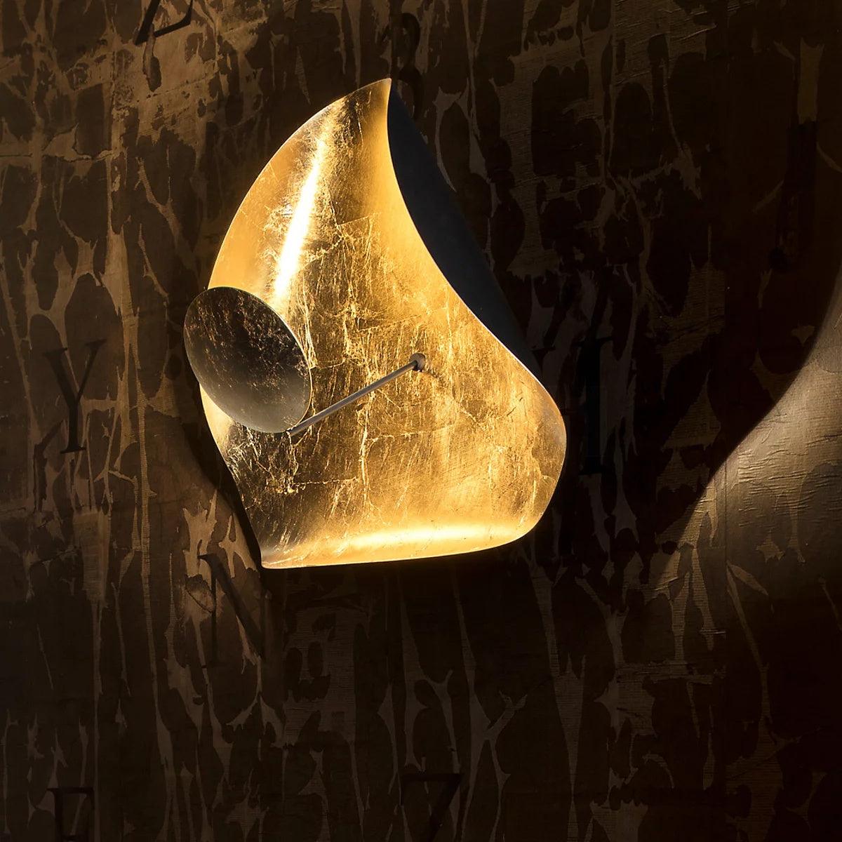 Solara Plafonnier Abat-jour Courbé et Intérieur Doré - Neutralighting