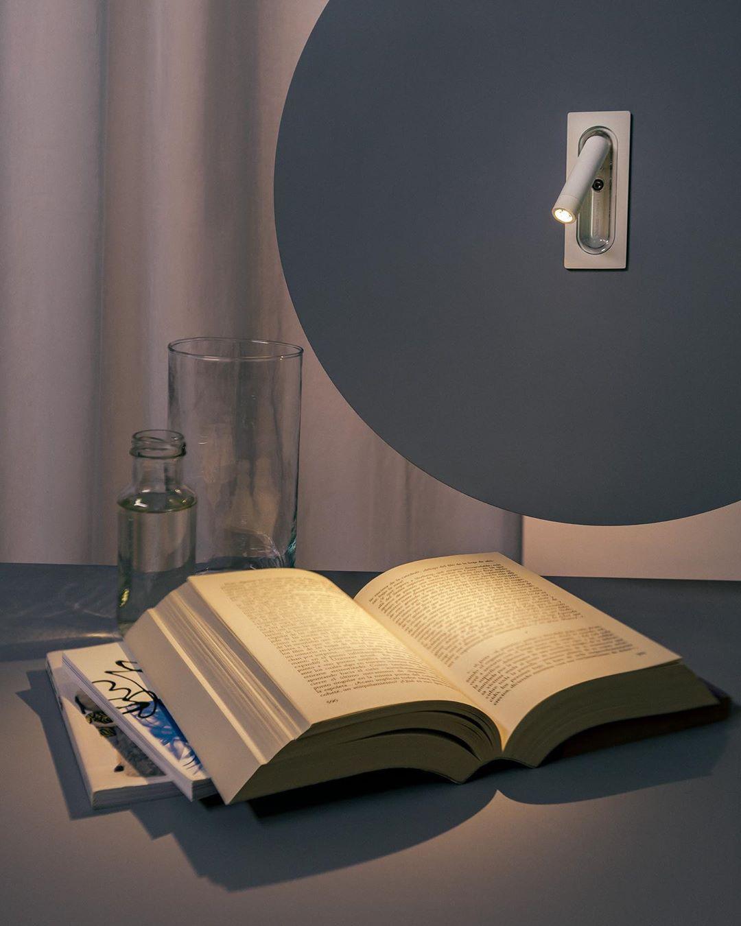 Fioro Lampe Murale Industrielle en Acrylique - Neutralighting