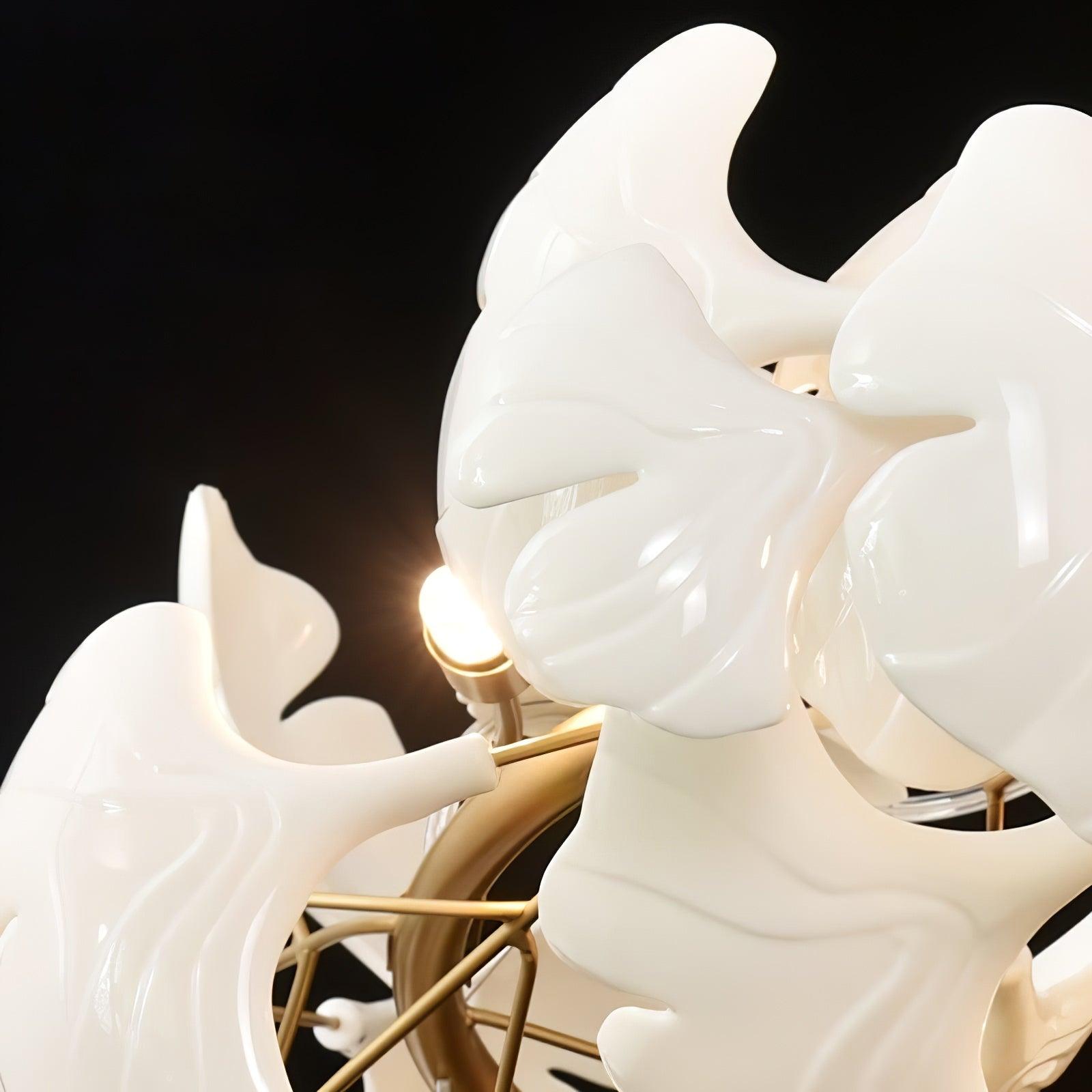 Olivia Chandelier en Céramique Feuilles de Ginkgo aux Courbes Organiques - Neutralighting