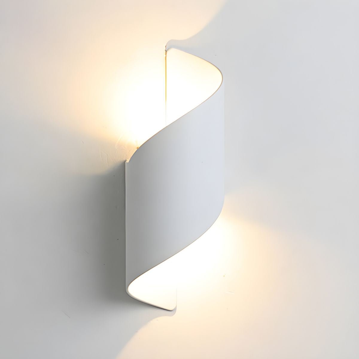 Warrior Modern Minimalist Wall Lamp - Neutralighting