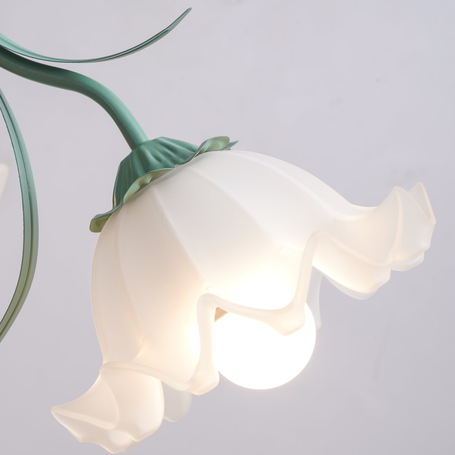 Lustra Chandelier Fleur avec Pétales et Feuilles - Neutralighting
