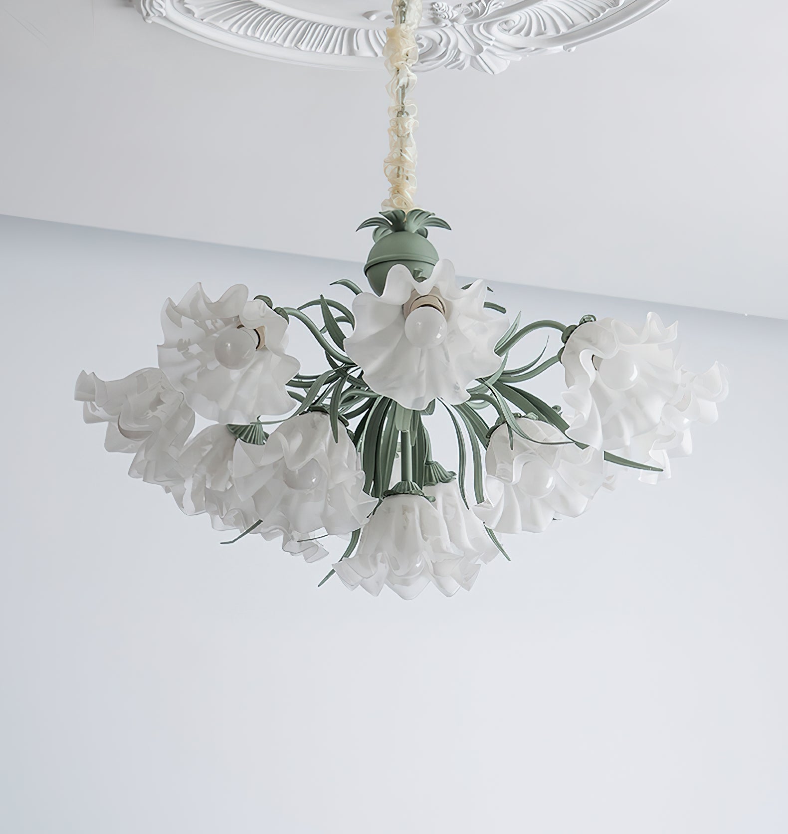 Lustra Chandelier Fleur avec Pétales et Feuilles - Neutralighting