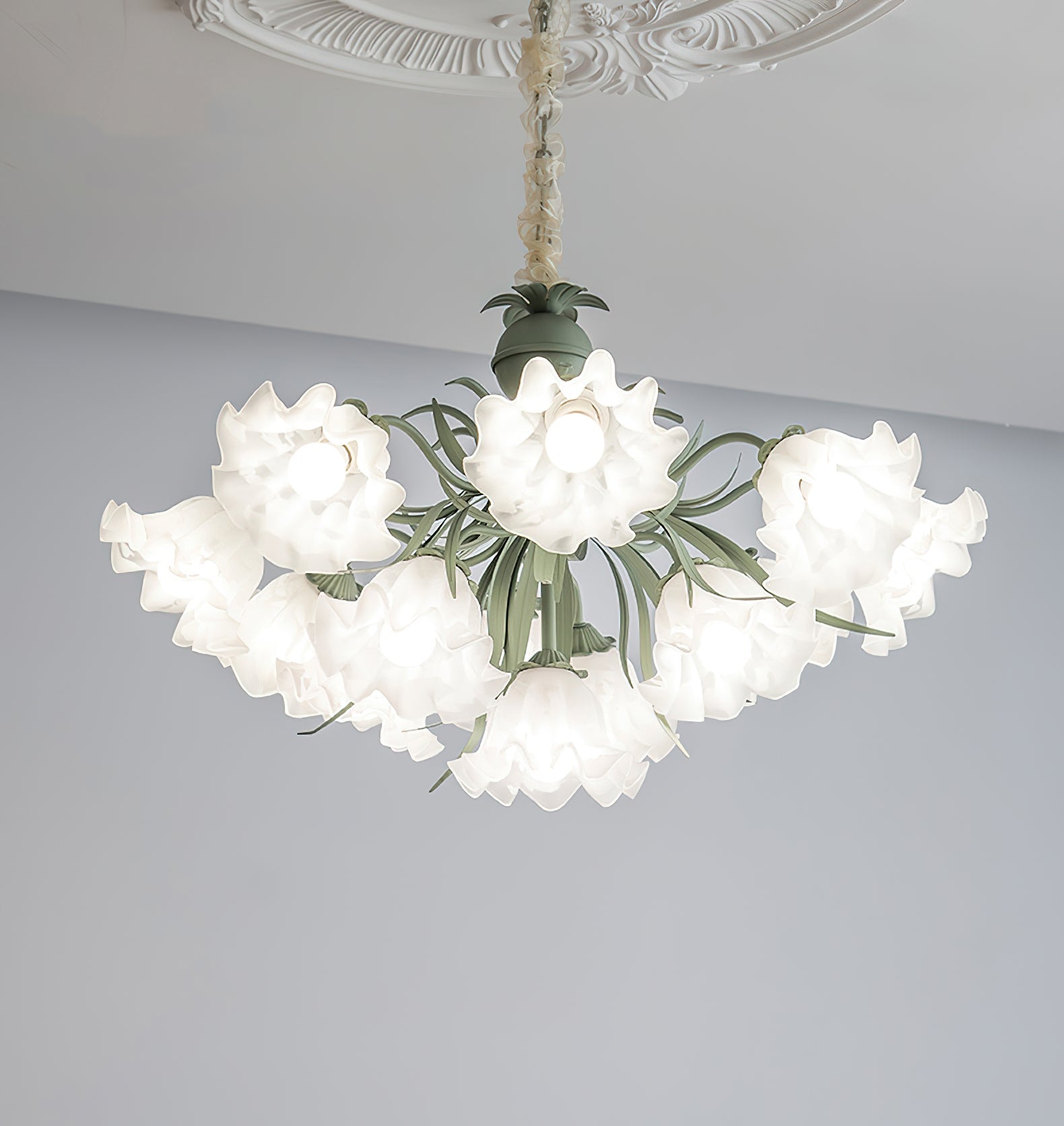 Lustra Chandelier Fleur avec Pétales et Feuilles - Neutralighting