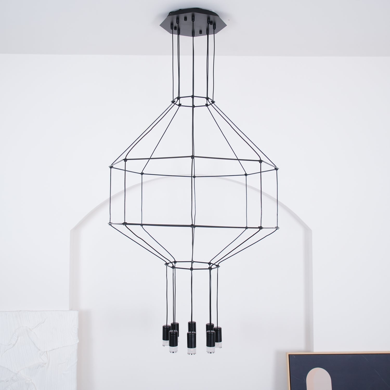 Lustra Chandelier Lignes Noir Structure Métallique LED - Neutralighting